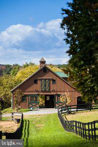 16076 BERLIN TURNPIKE