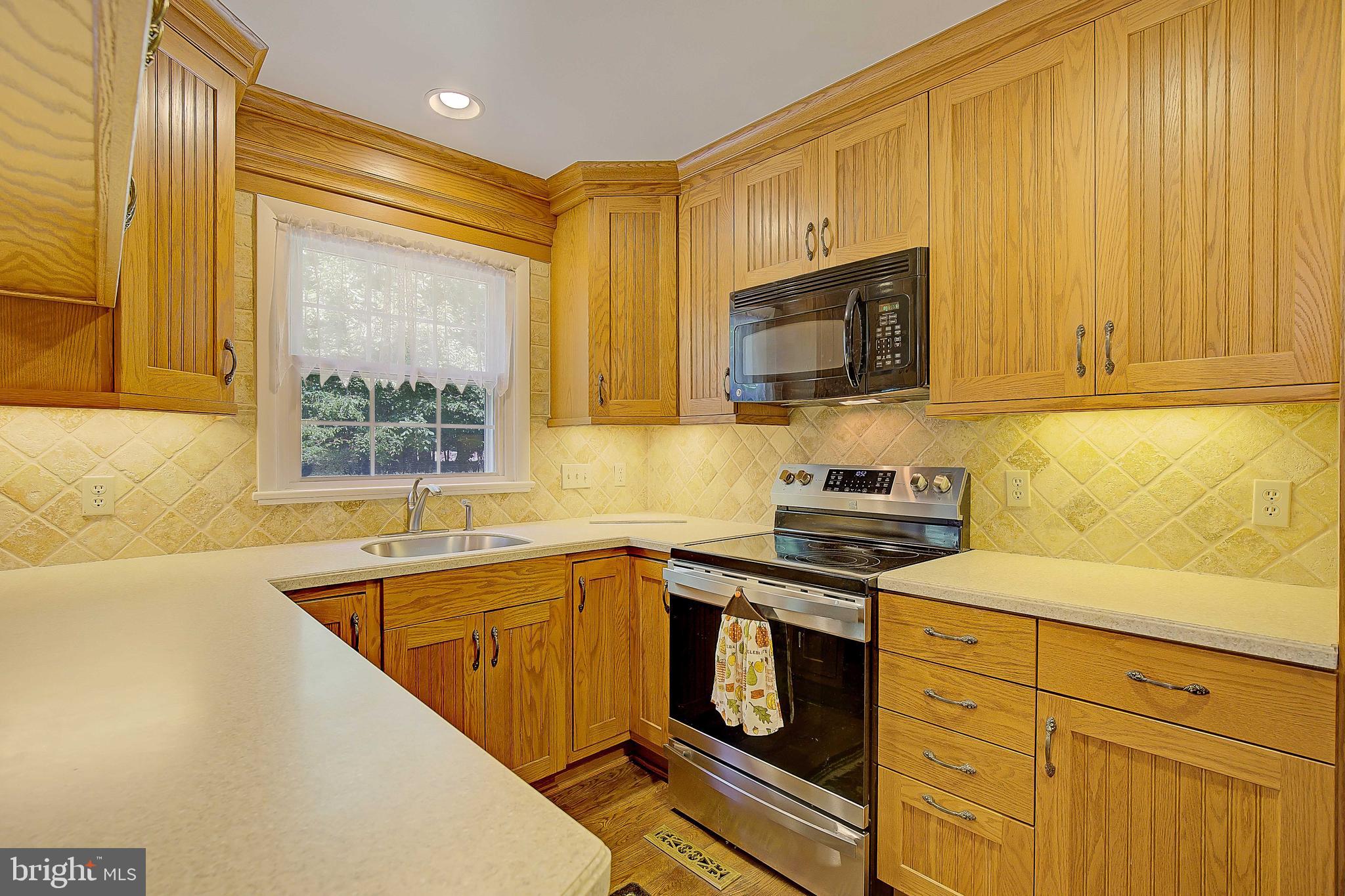 HALLMARK ESTATES - Residential