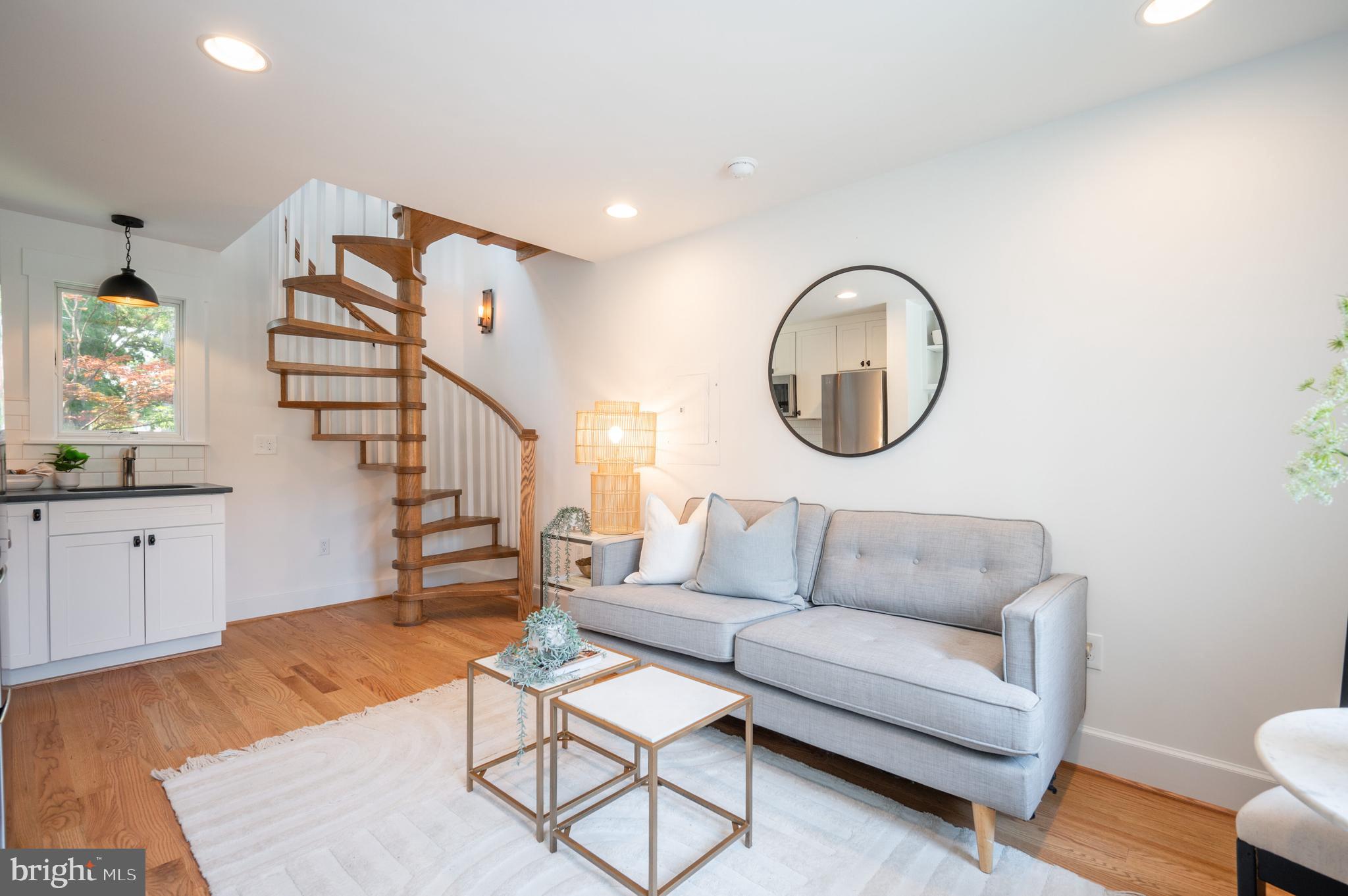 BEVERLEY HILLS - Residential