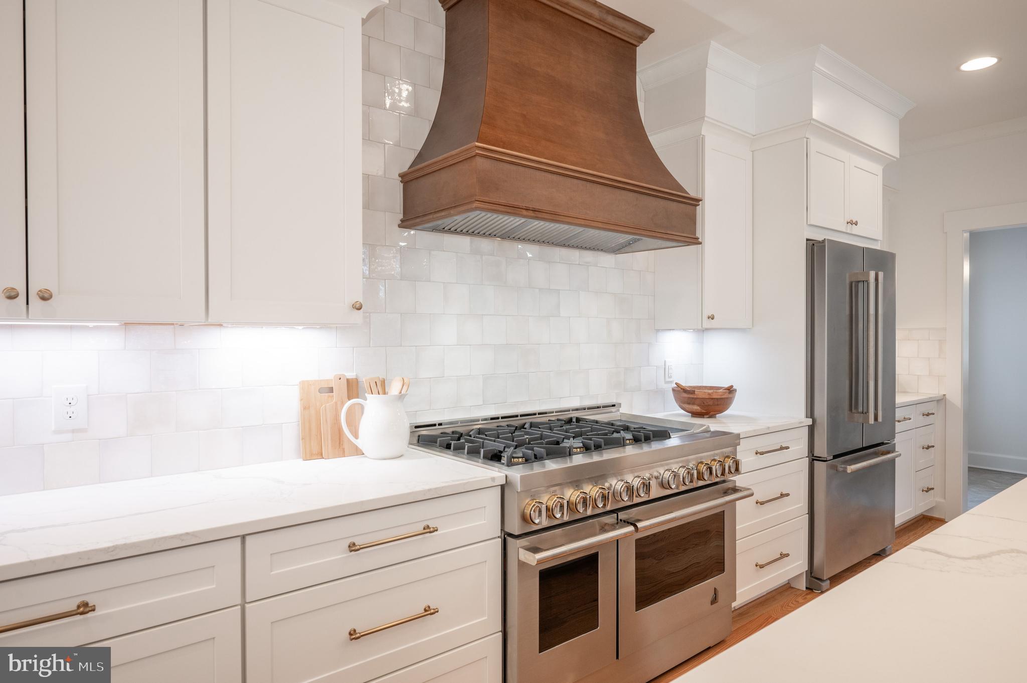 BEVERLEY HILLS - Residential