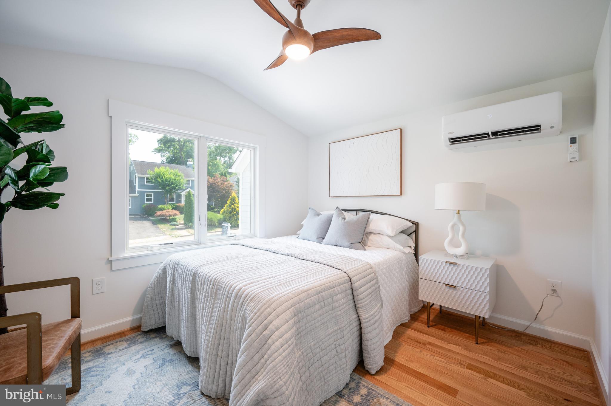 BEVERLEY HILLS - Residential