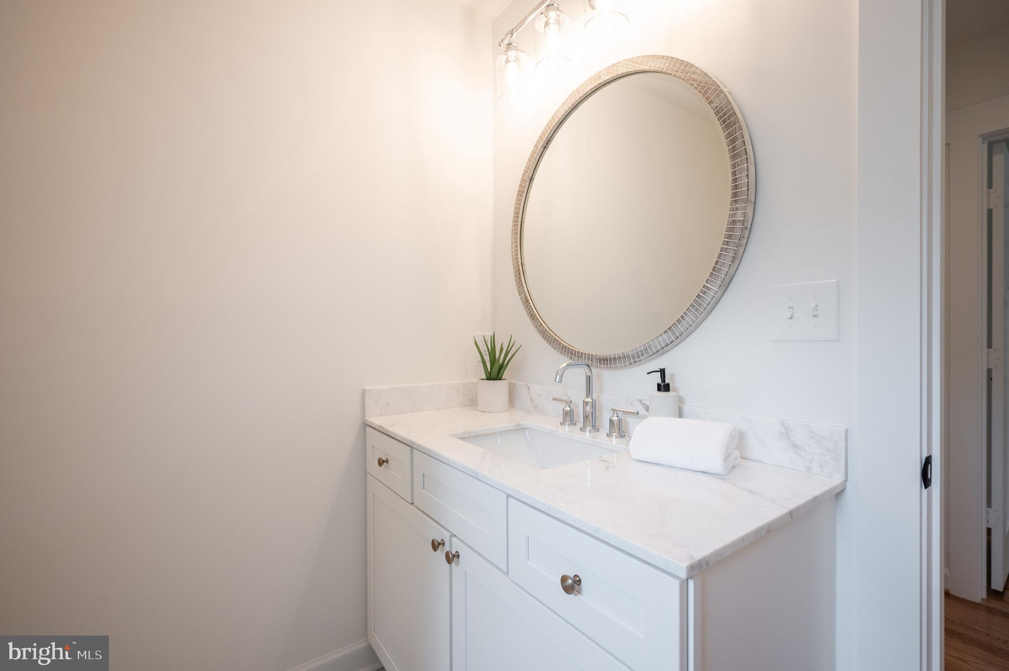 BEVERLEY HILLS - Residential