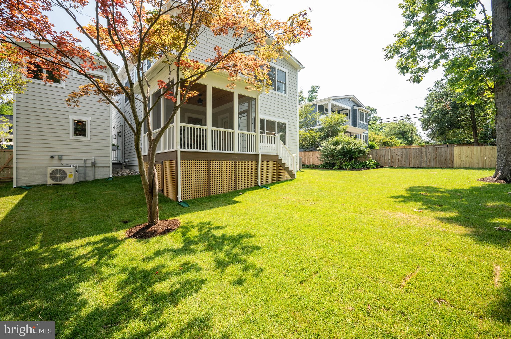 BEVERLEY HILLS - Residential