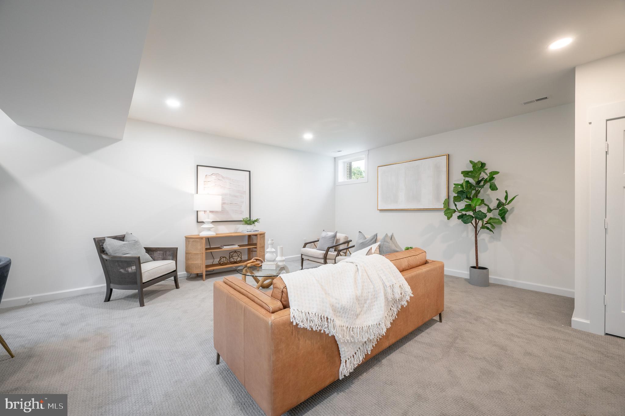 BEVERLEY HILLS - Residential