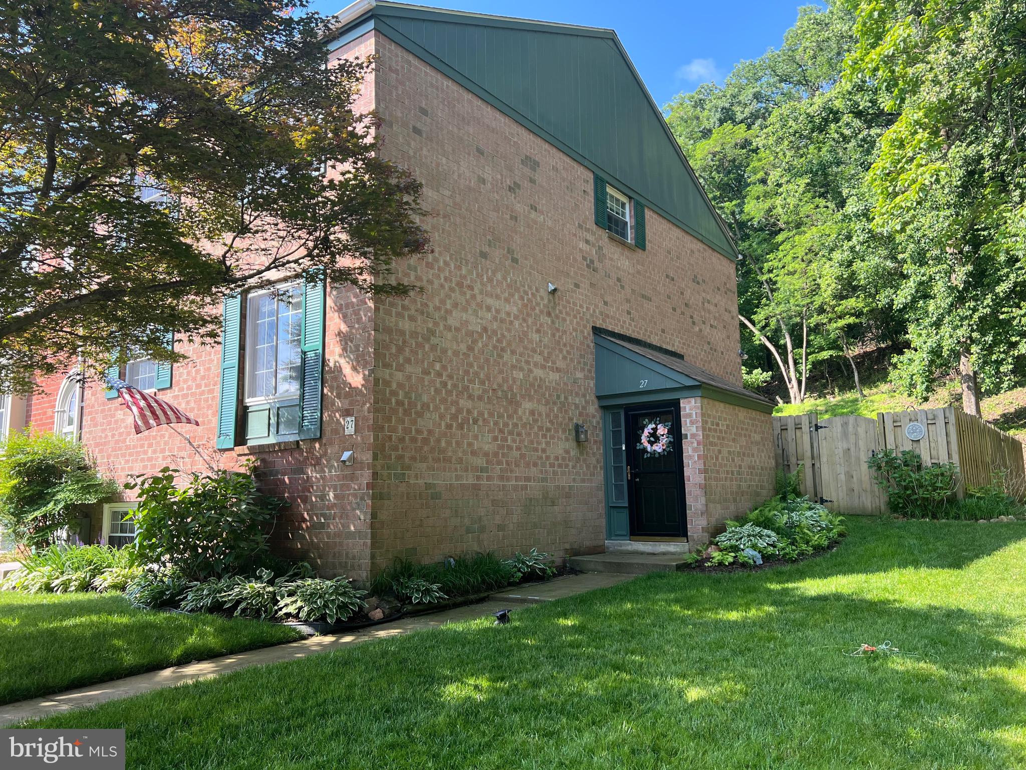 27 BUSSING COURT