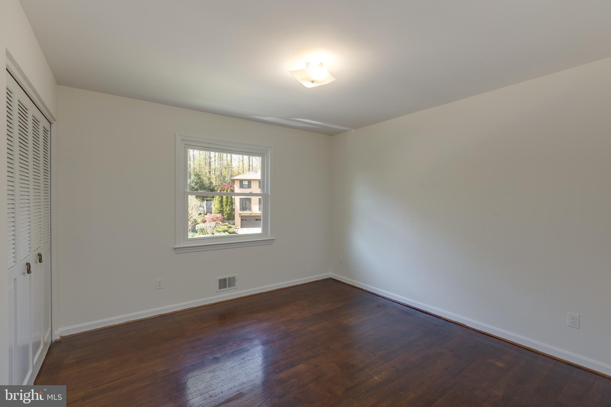 CHAIN BRIDGE FOREST - Residential