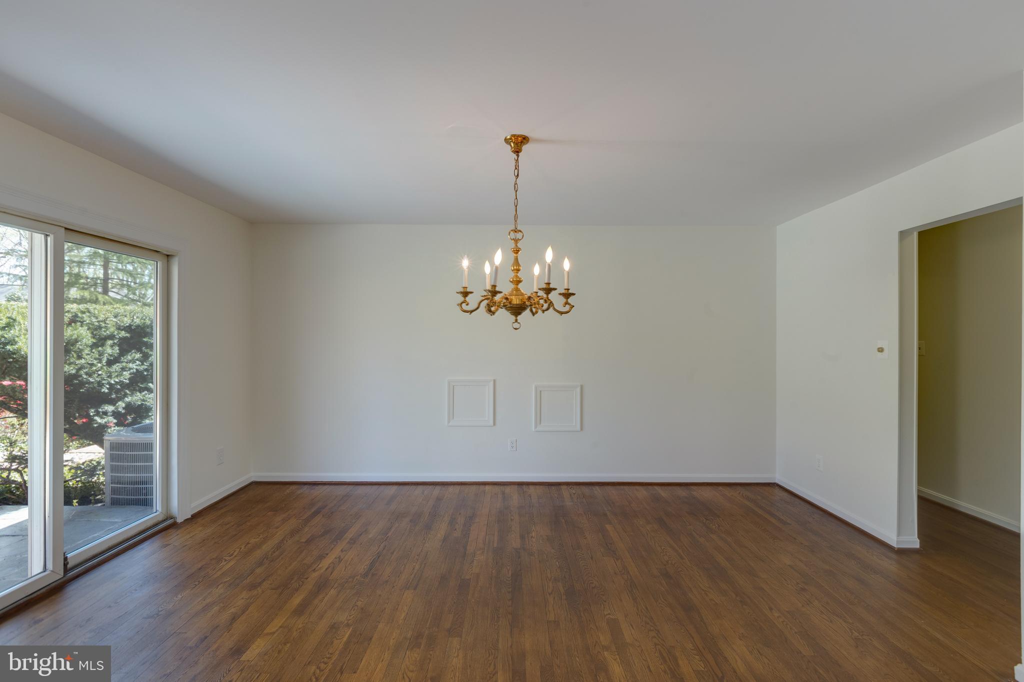 CHAIN BRIDGE FOREST - Residential