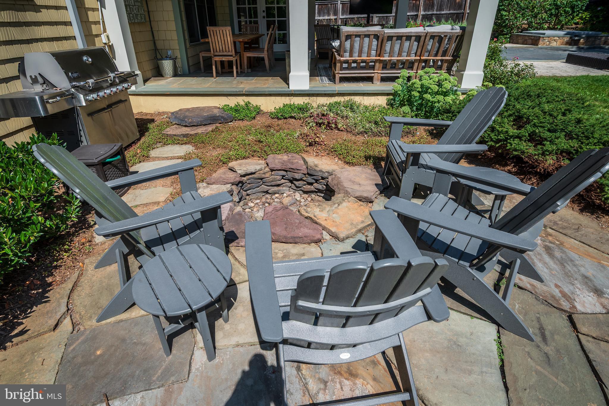 PINEVIEW - Residential