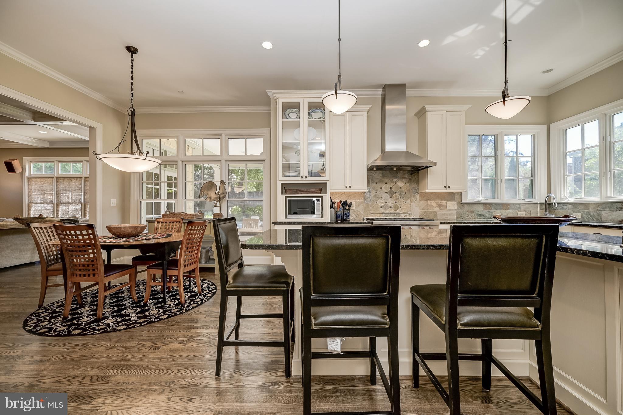 PINEVIEW - Residential