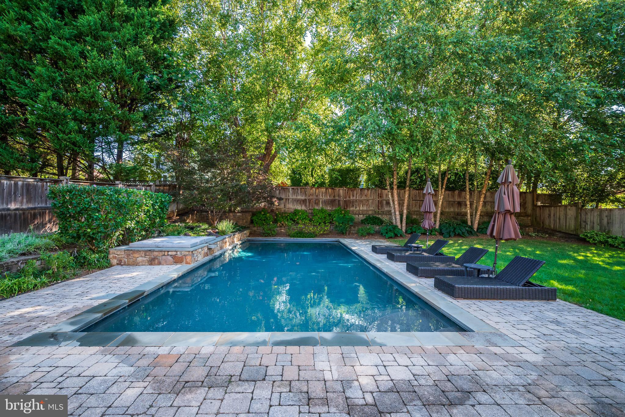 PINEVIEW - Residential