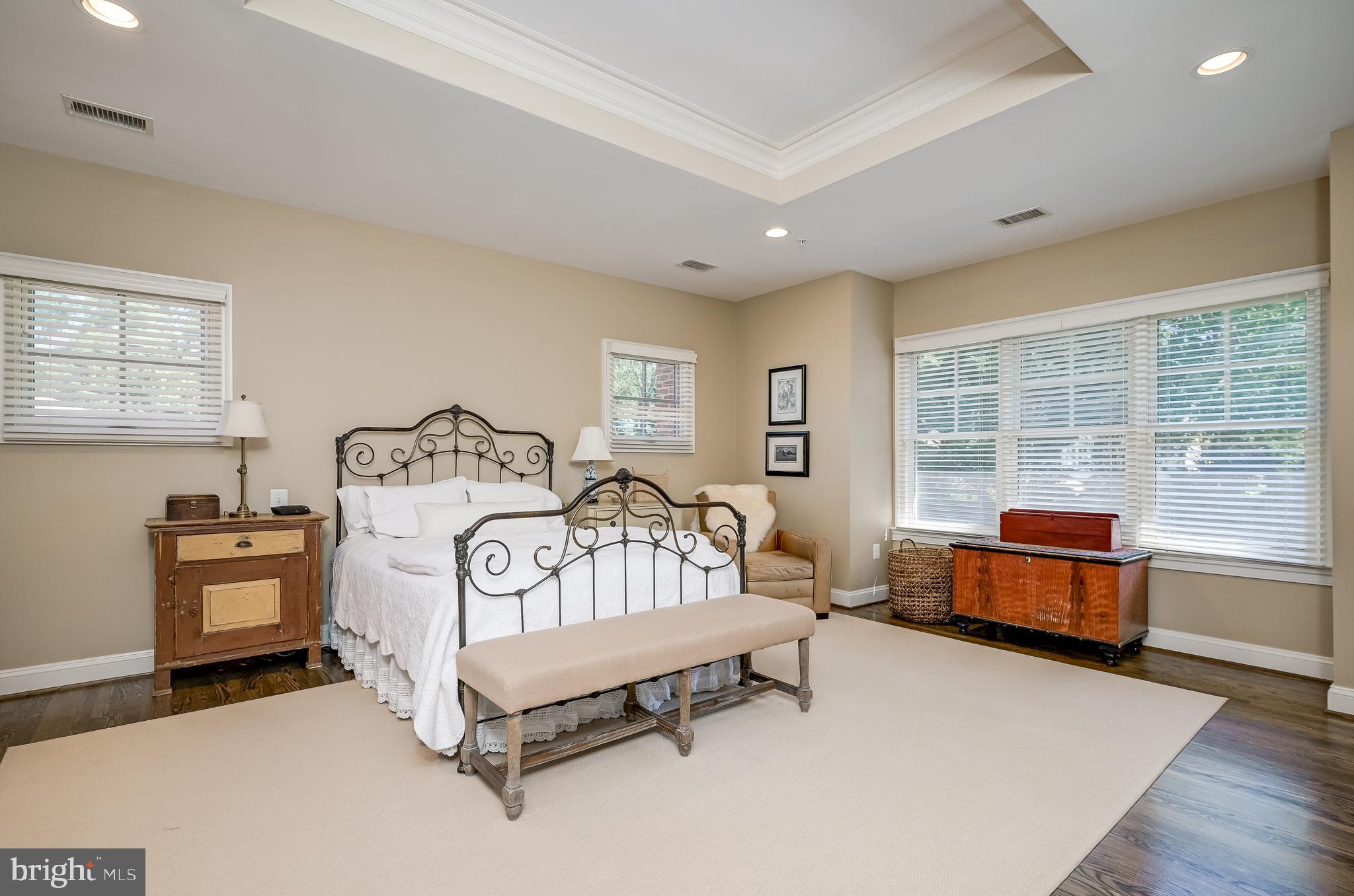 PINEVIEW - Residential