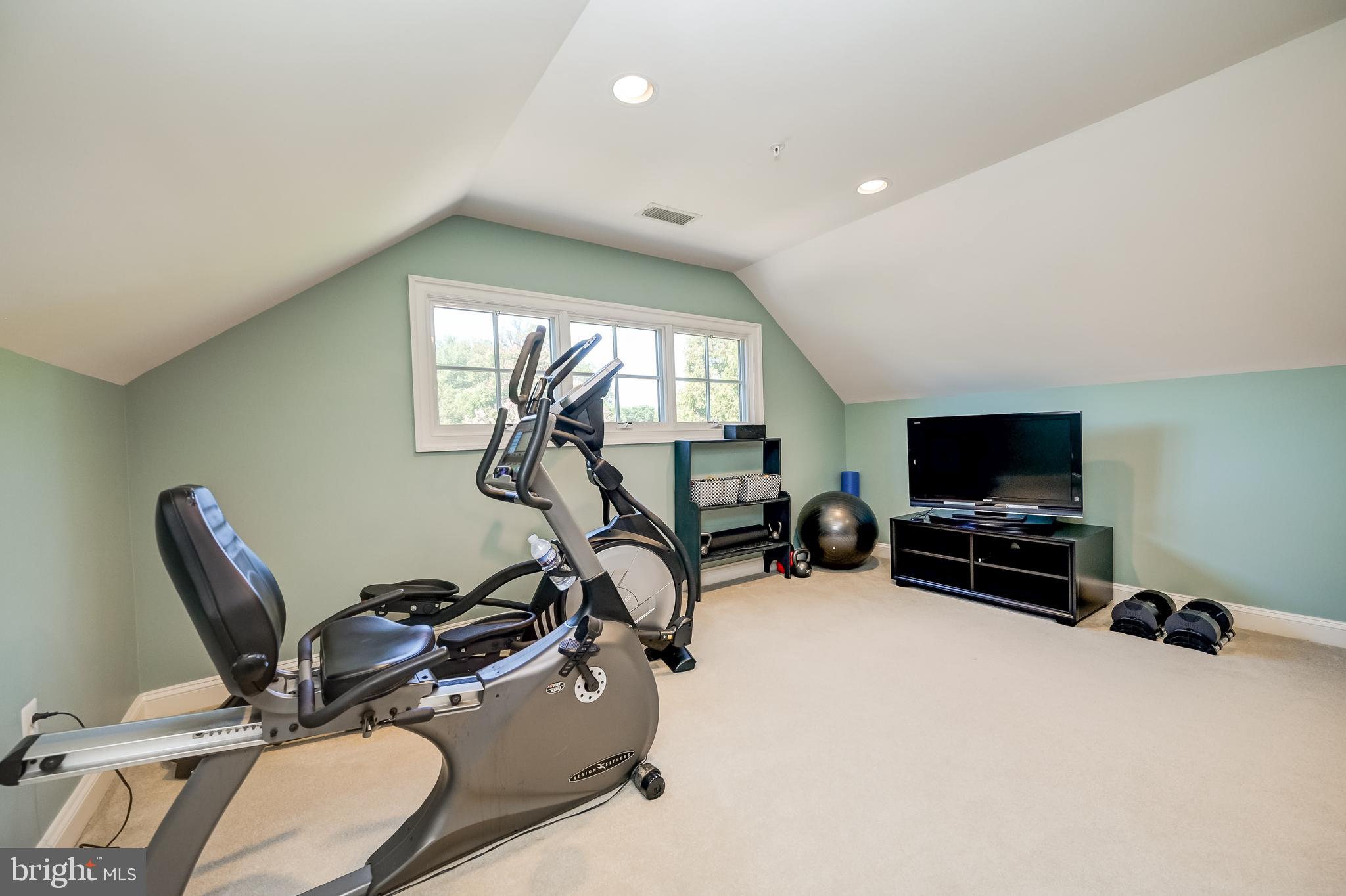 PINEVIEW - Residential