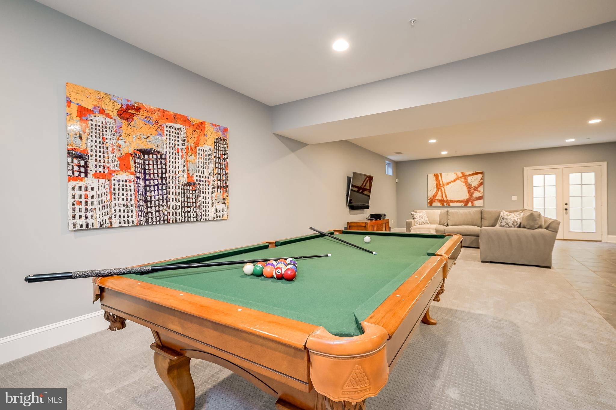 PINEVIEW - Residential