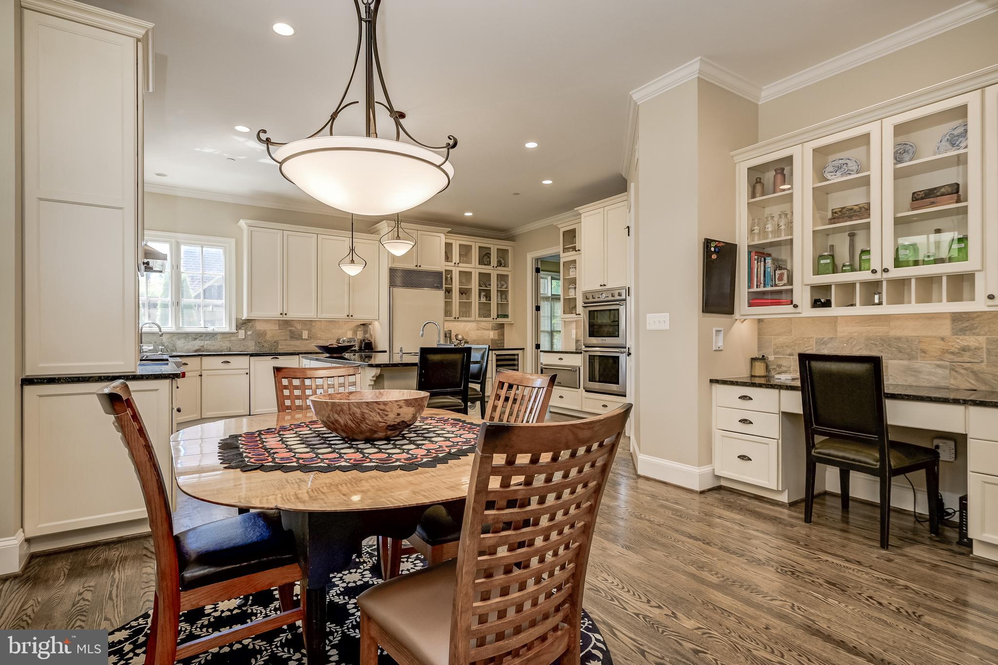 PINEVIEW - Residential