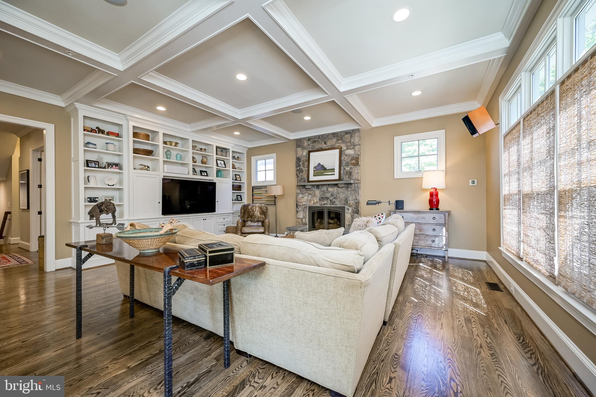 PINEVIEW - Residential