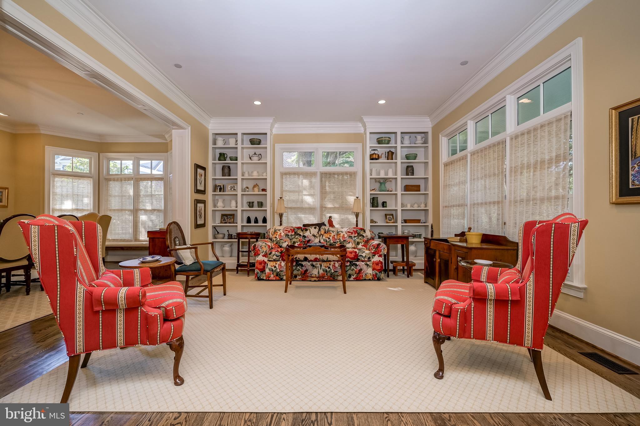 PINEVIEW - Residential