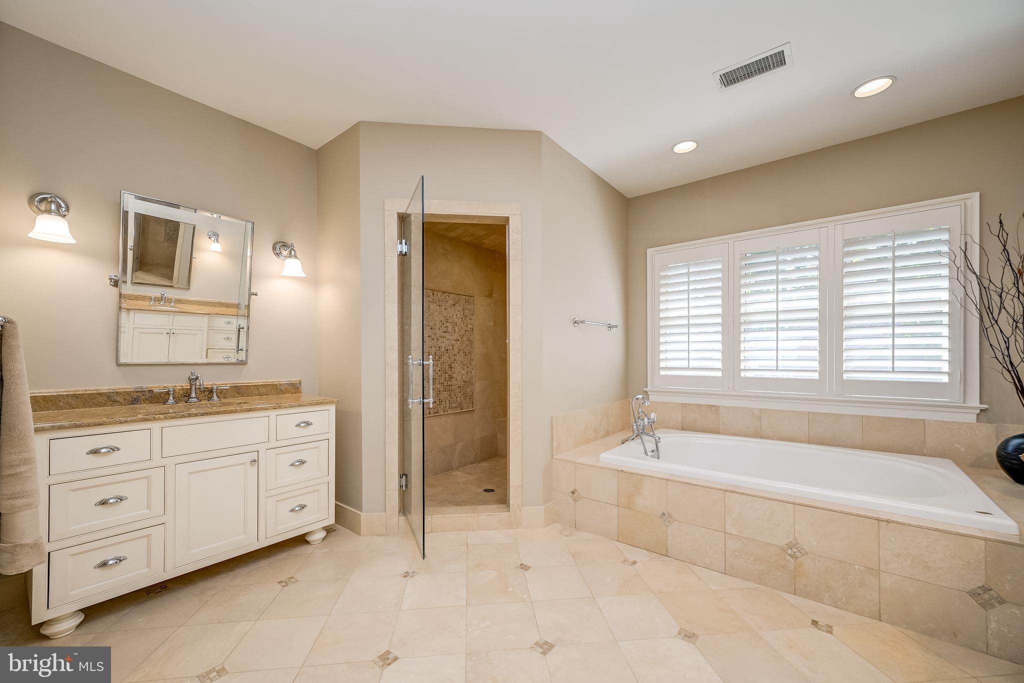 PINEVIEW - Residential