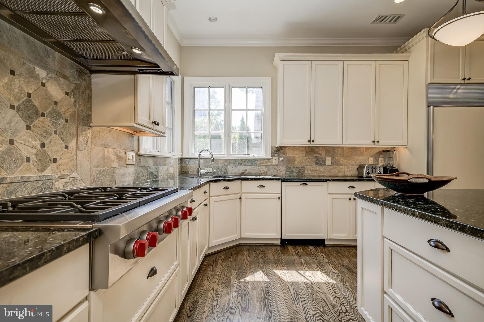 PINEVIEW - Residential