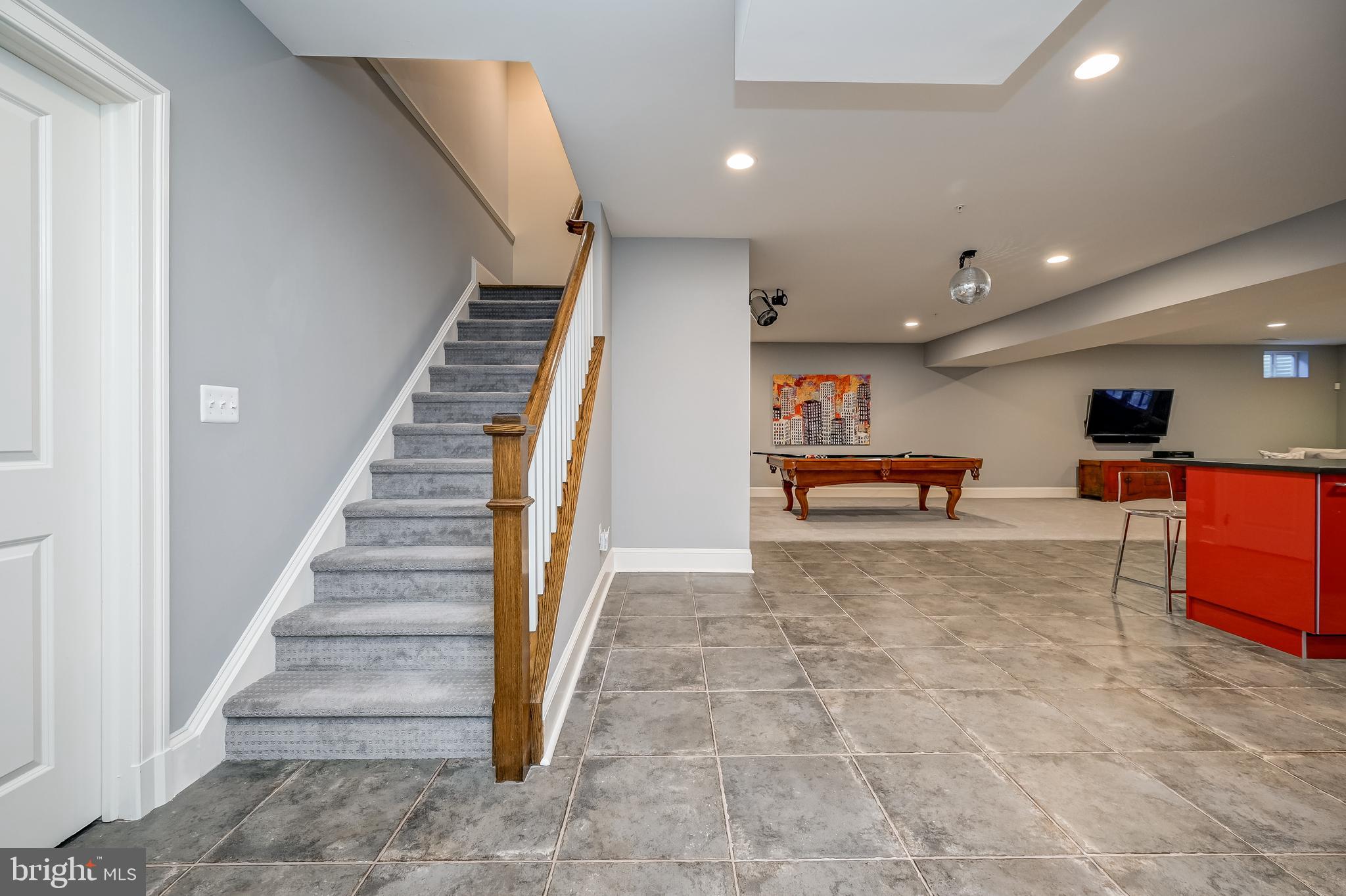 PINEVIEW - Residential