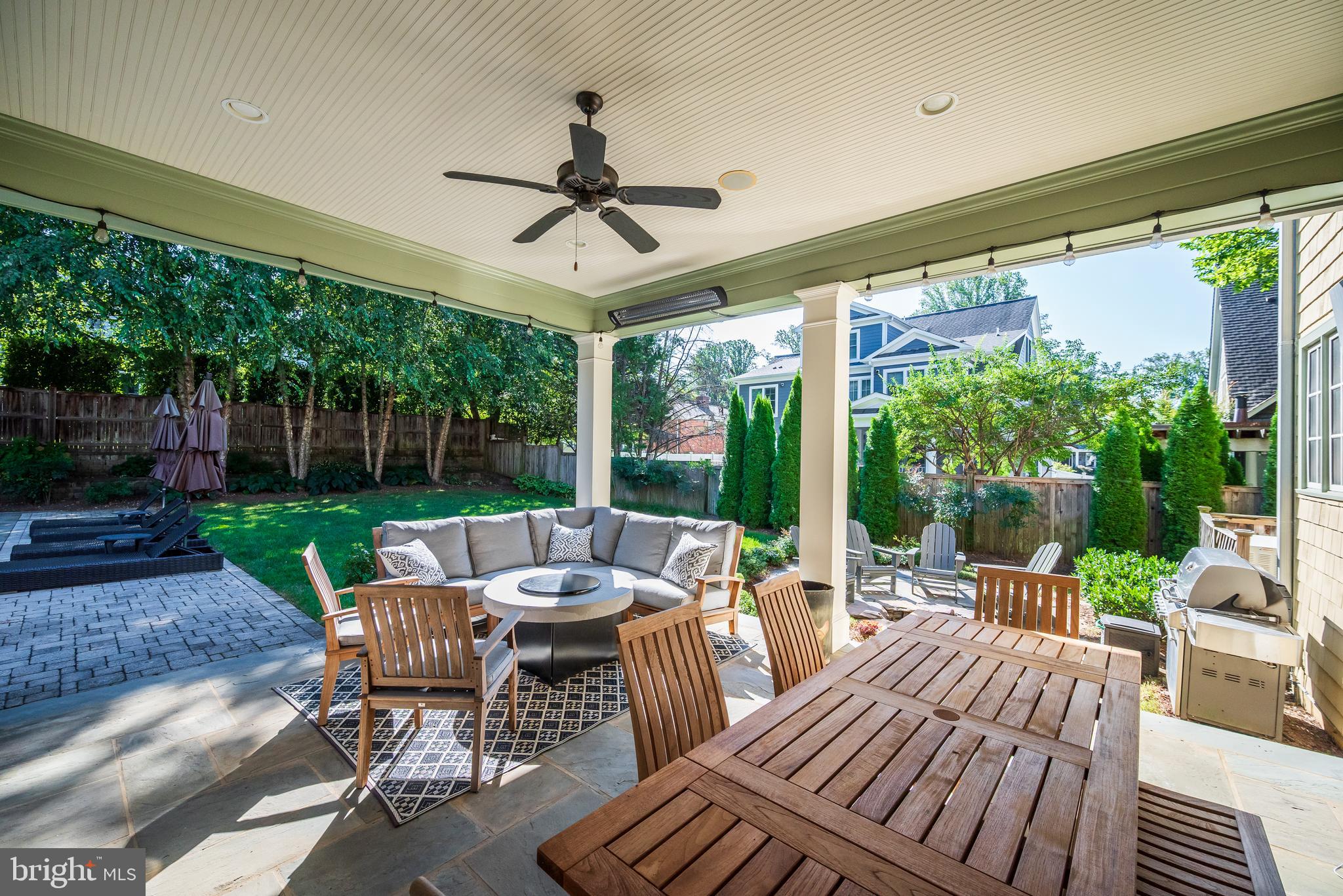 PINEVIEW - Residential