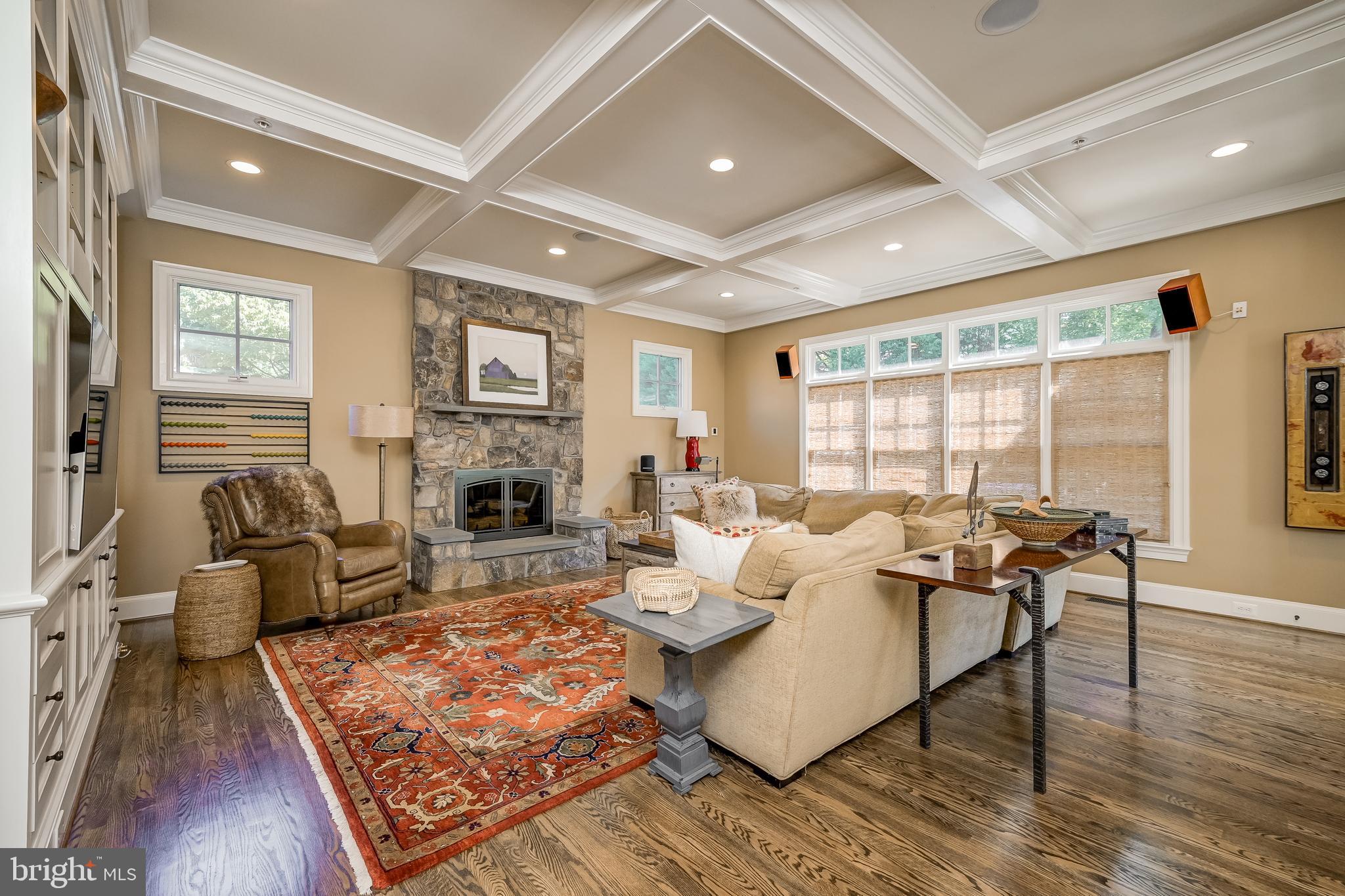 PINEVIEW - Residential