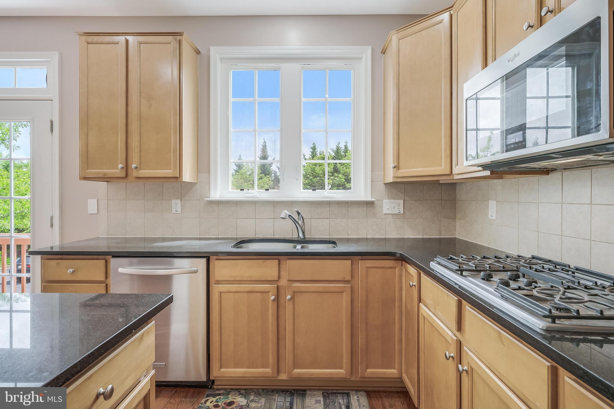 GOOSE CREEK VILLAGE NORTH - Residential Lease