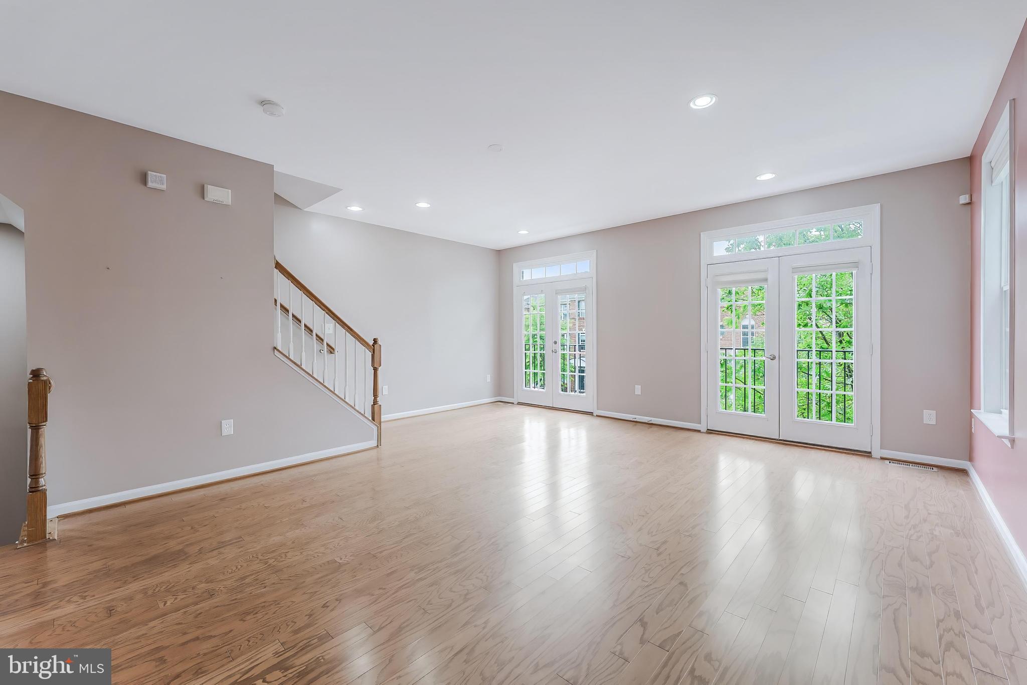 GOOSE CREEK VILLAGE NORTH - Residential Lease