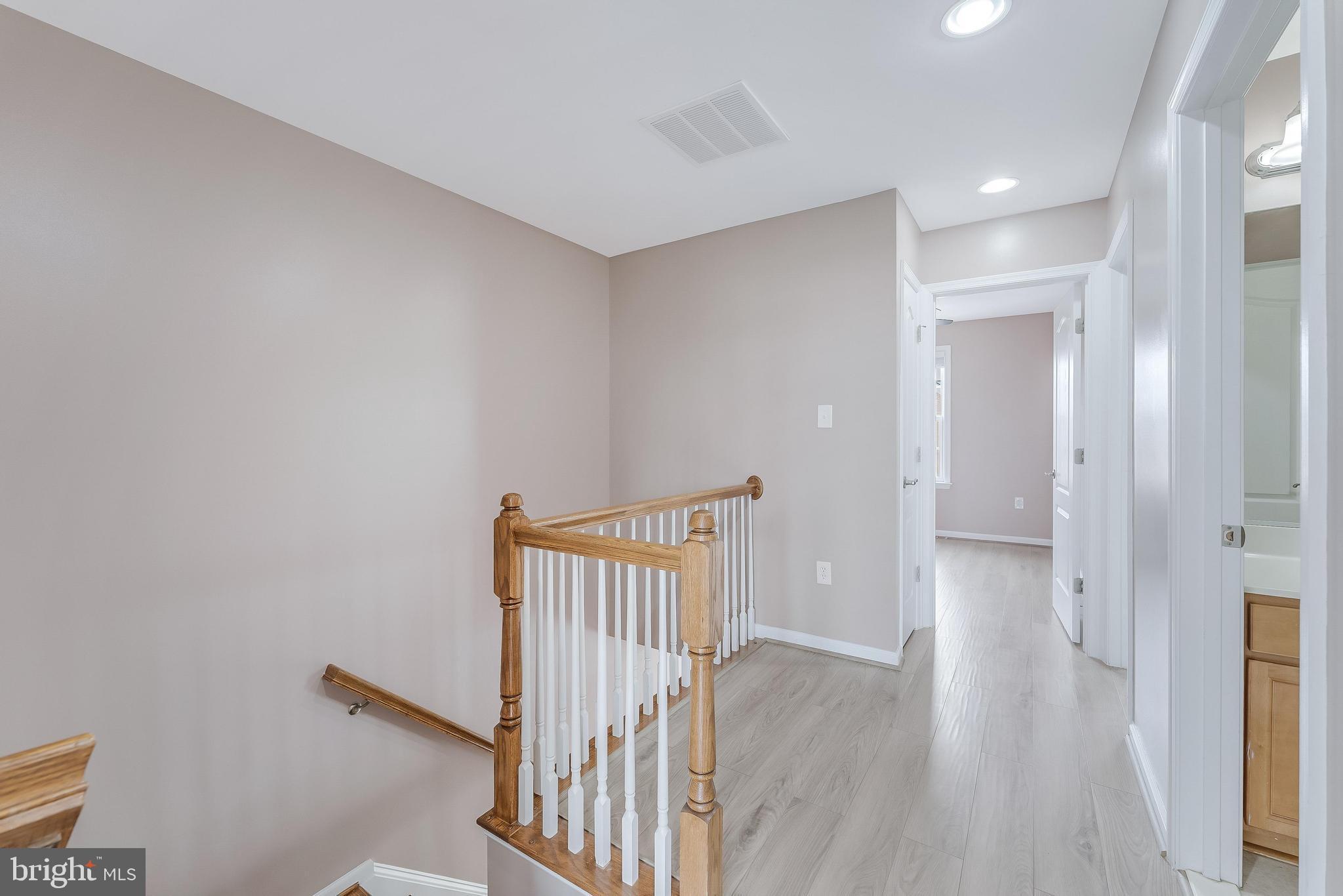 GOOSE CREEK VILLAGE NORTH - Residential Lease