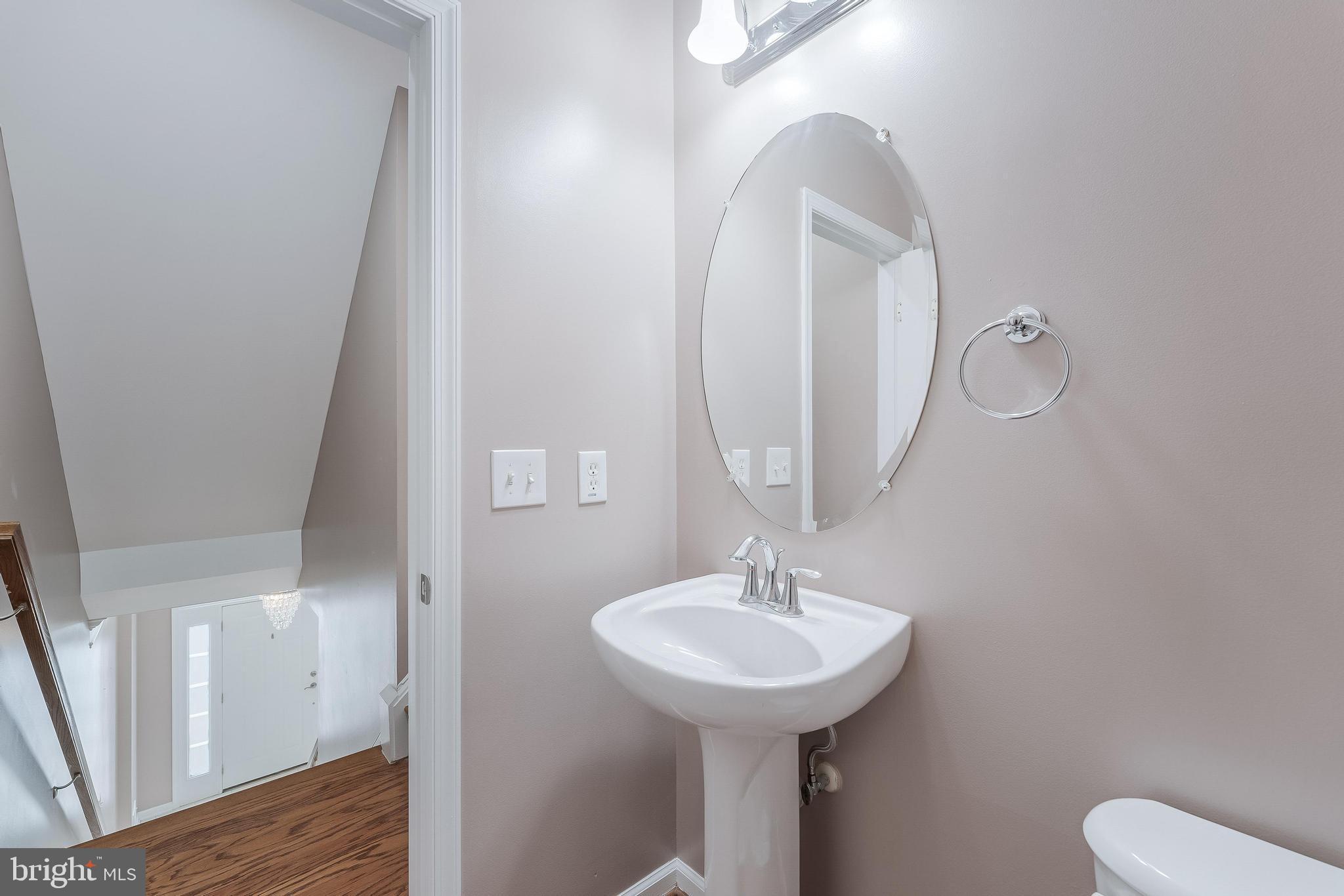 GOOSE CREEK VILLAGE NORTH - Residential Lease