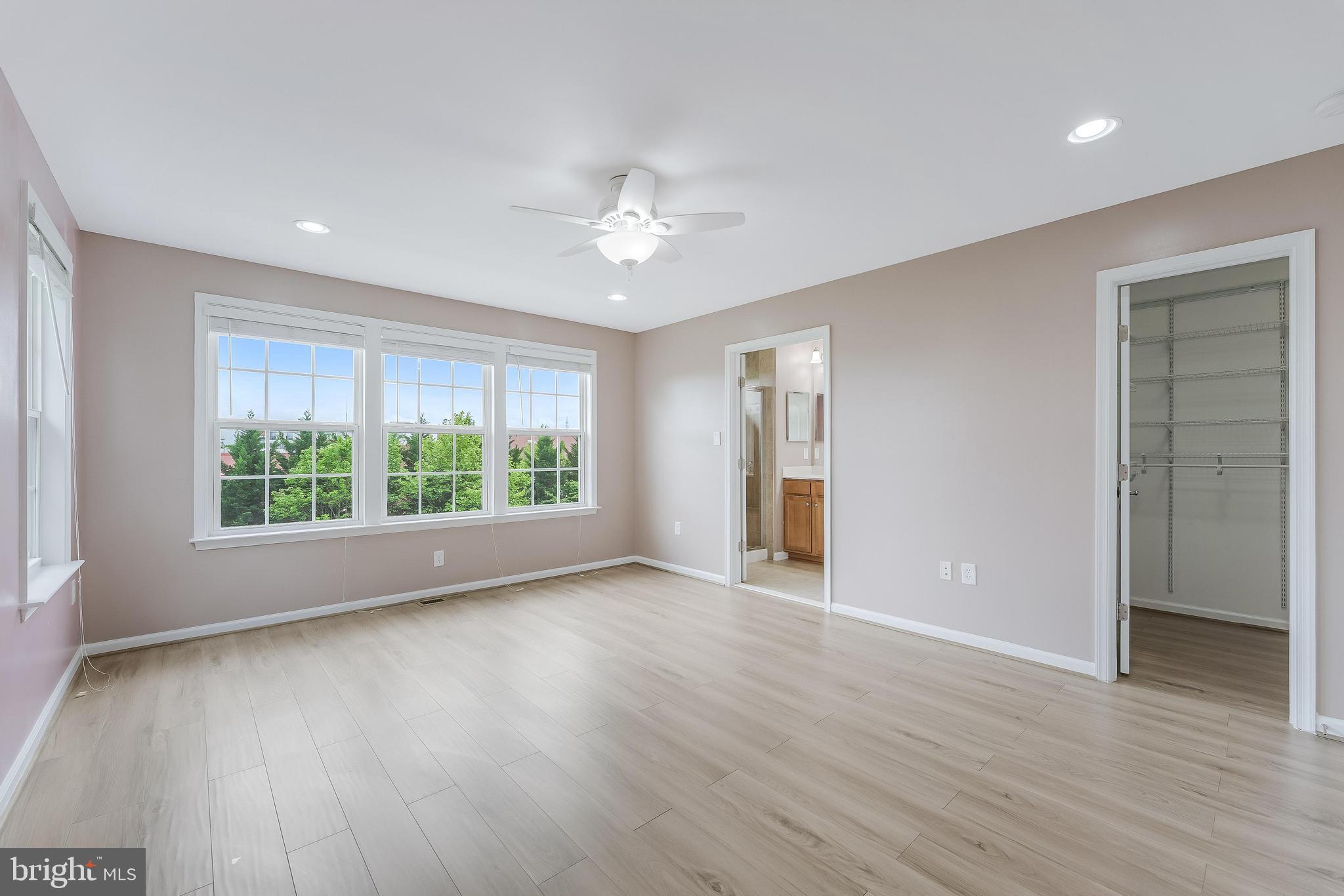 GOOSE CREEK VILLAGE NORTH - Residential Lease