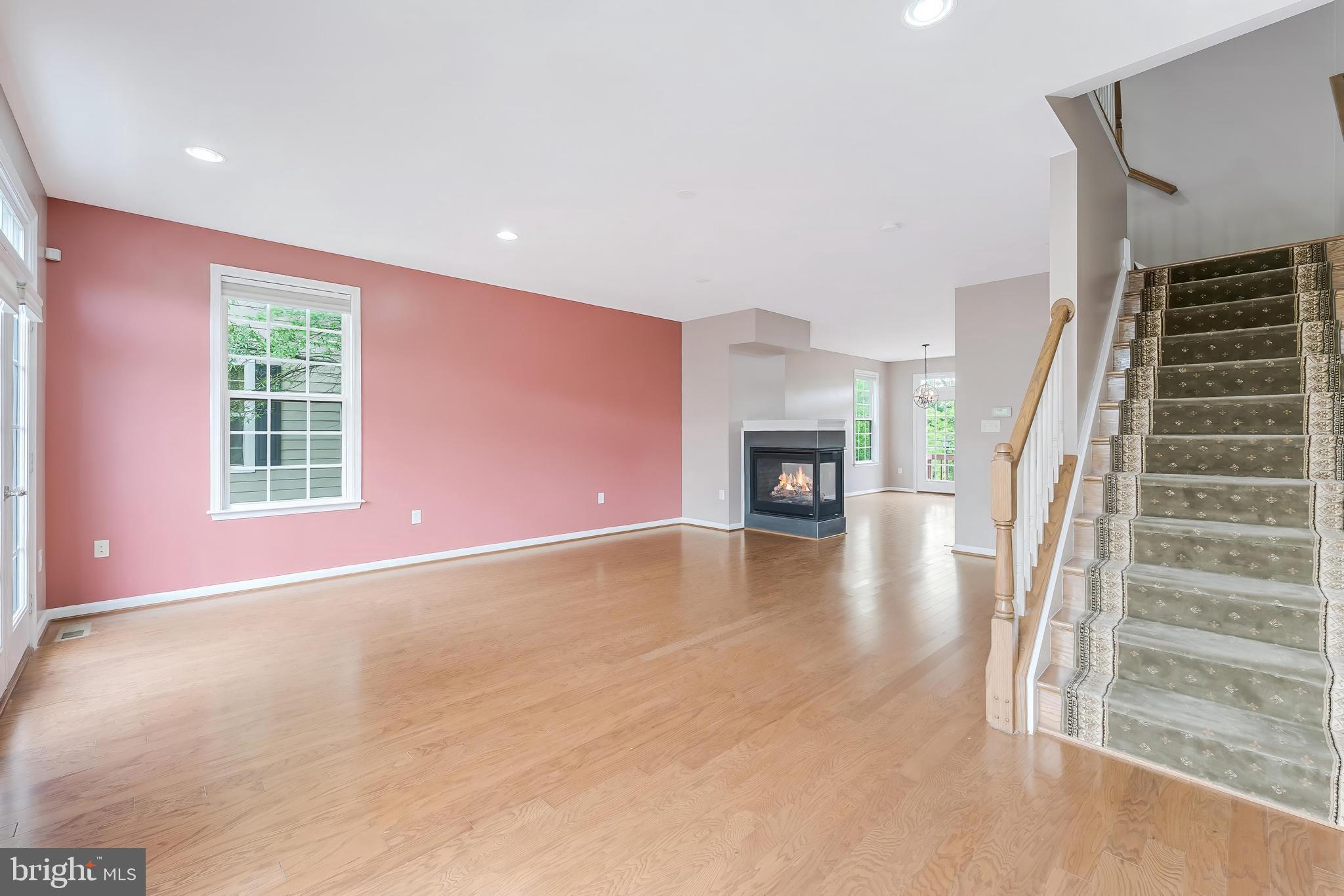 GOOSE CREEK VILLAGE NORTH - Residential Lease