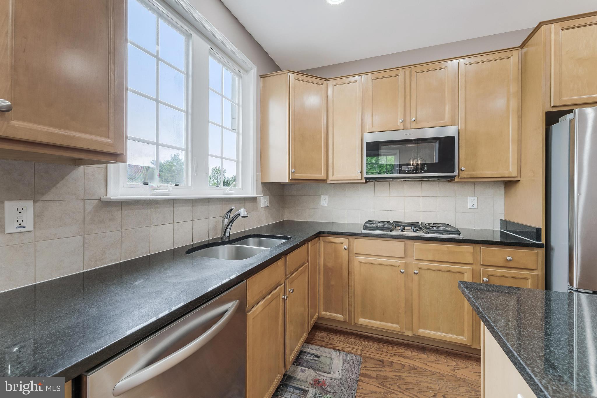 GOOSE CREEK VILLAGE NORTH - Residential Lease