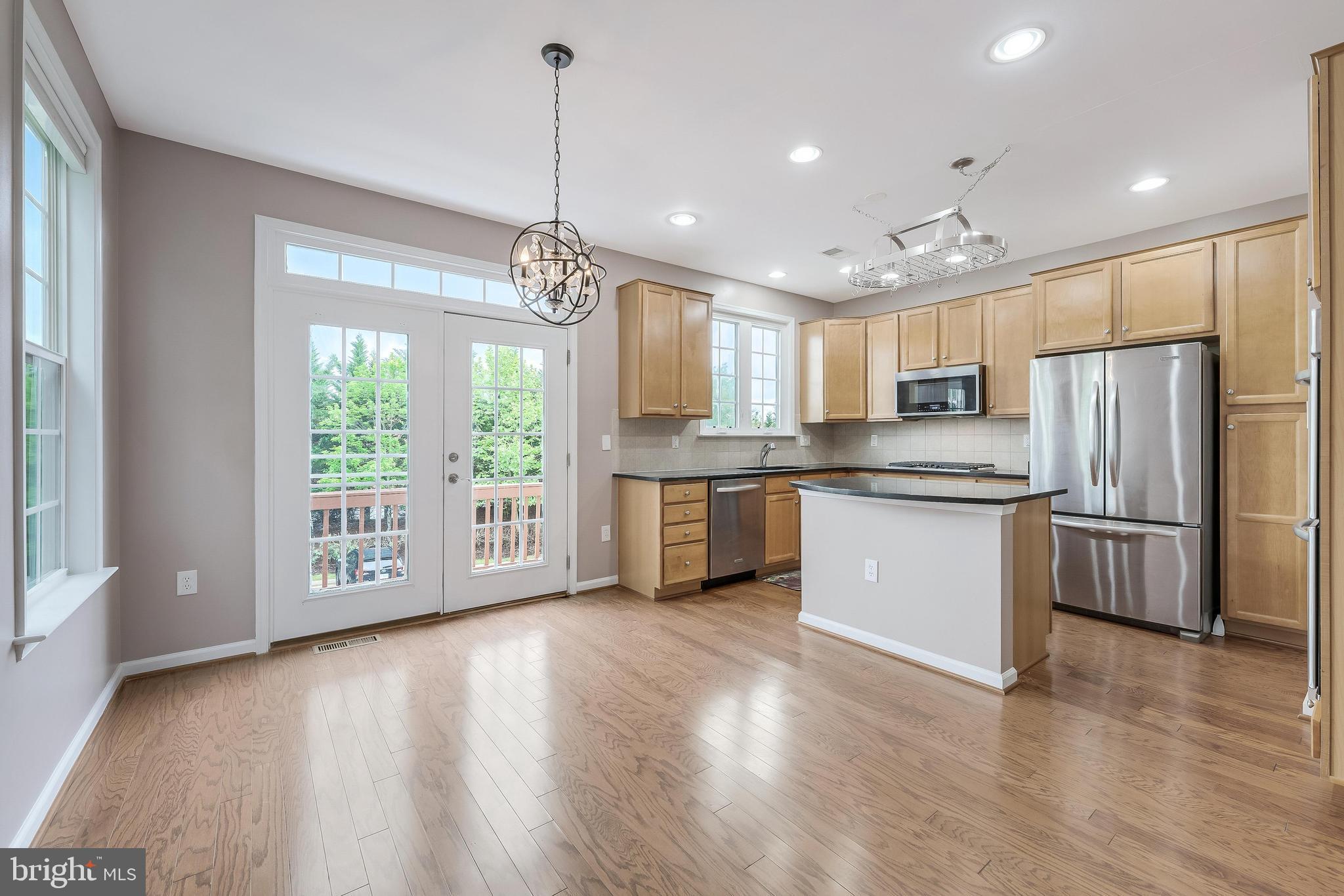 GOOSE CREEK VILLAGE NORTH - Residential Lease