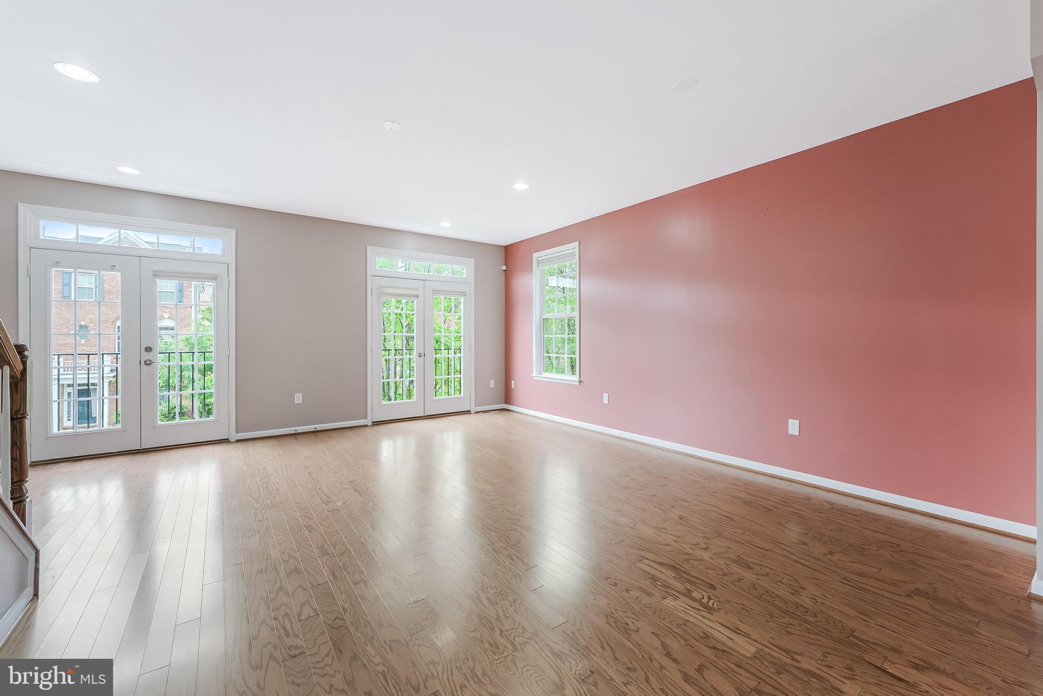 GOOSE CREEK VILLAGE NORTH - Residential Lease