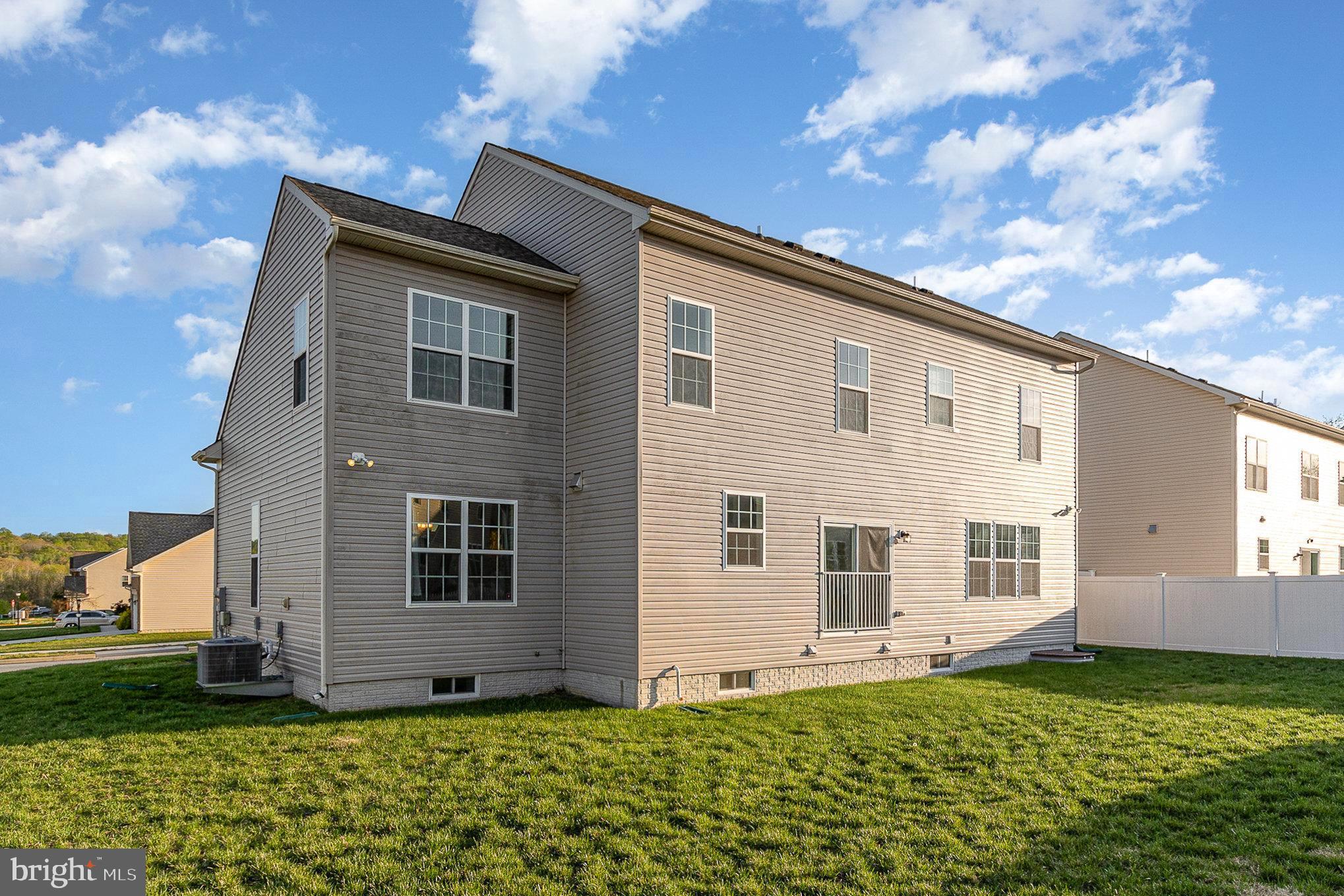 THE VINEYARDS - Residential