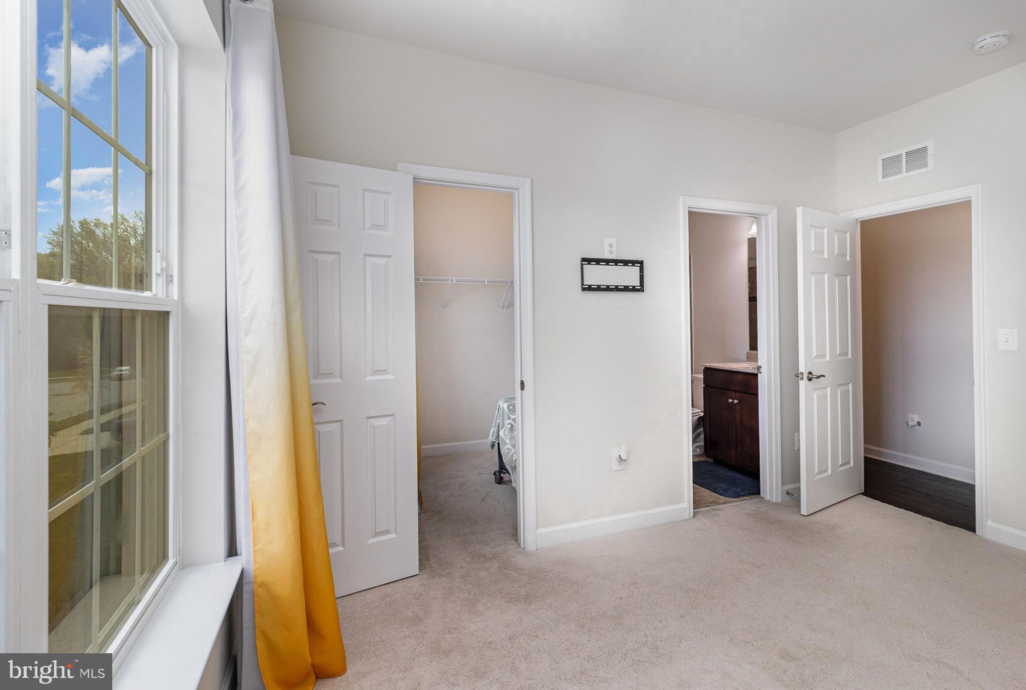 THE VINEYARDS - Residential