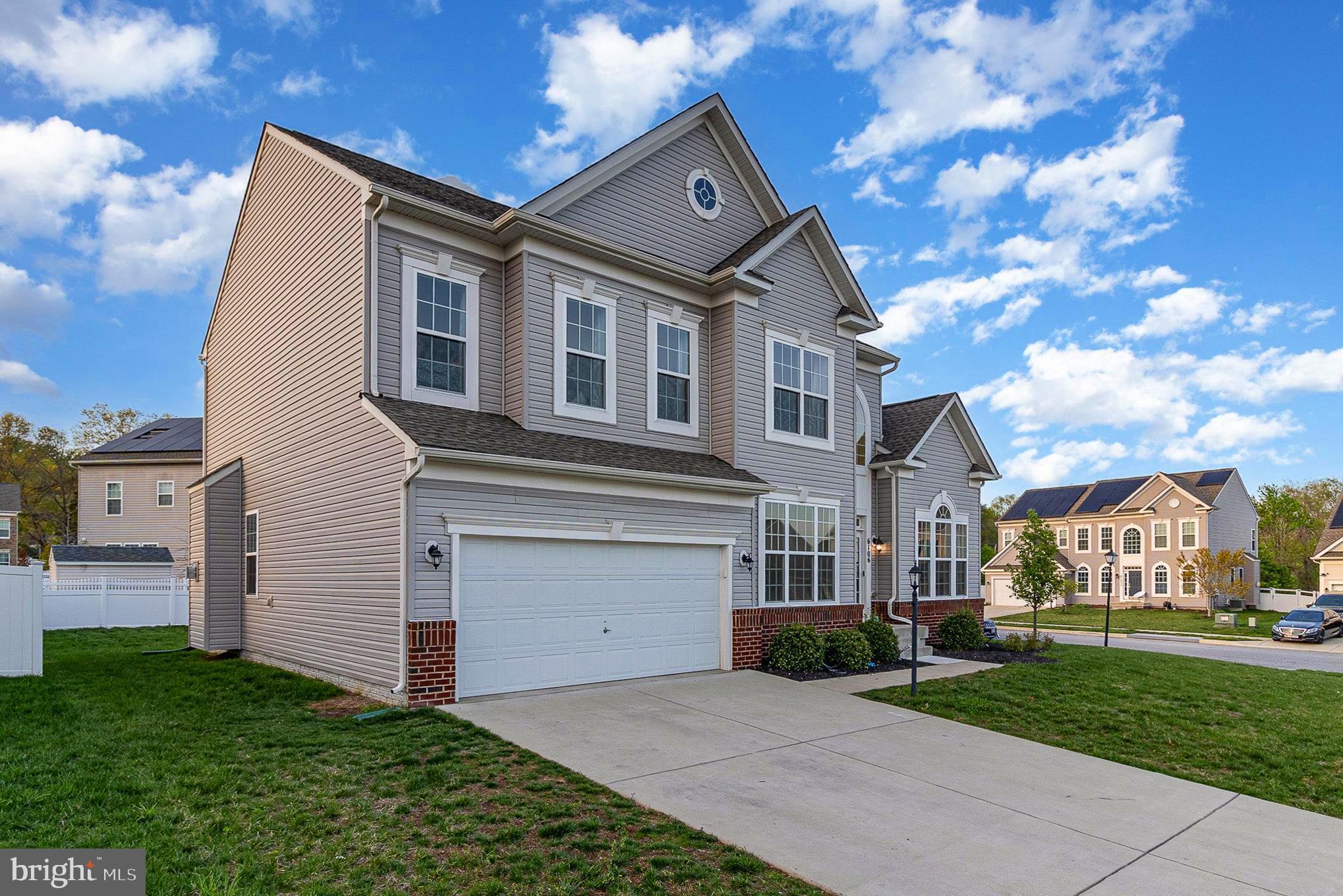 6106 JULIA COURT