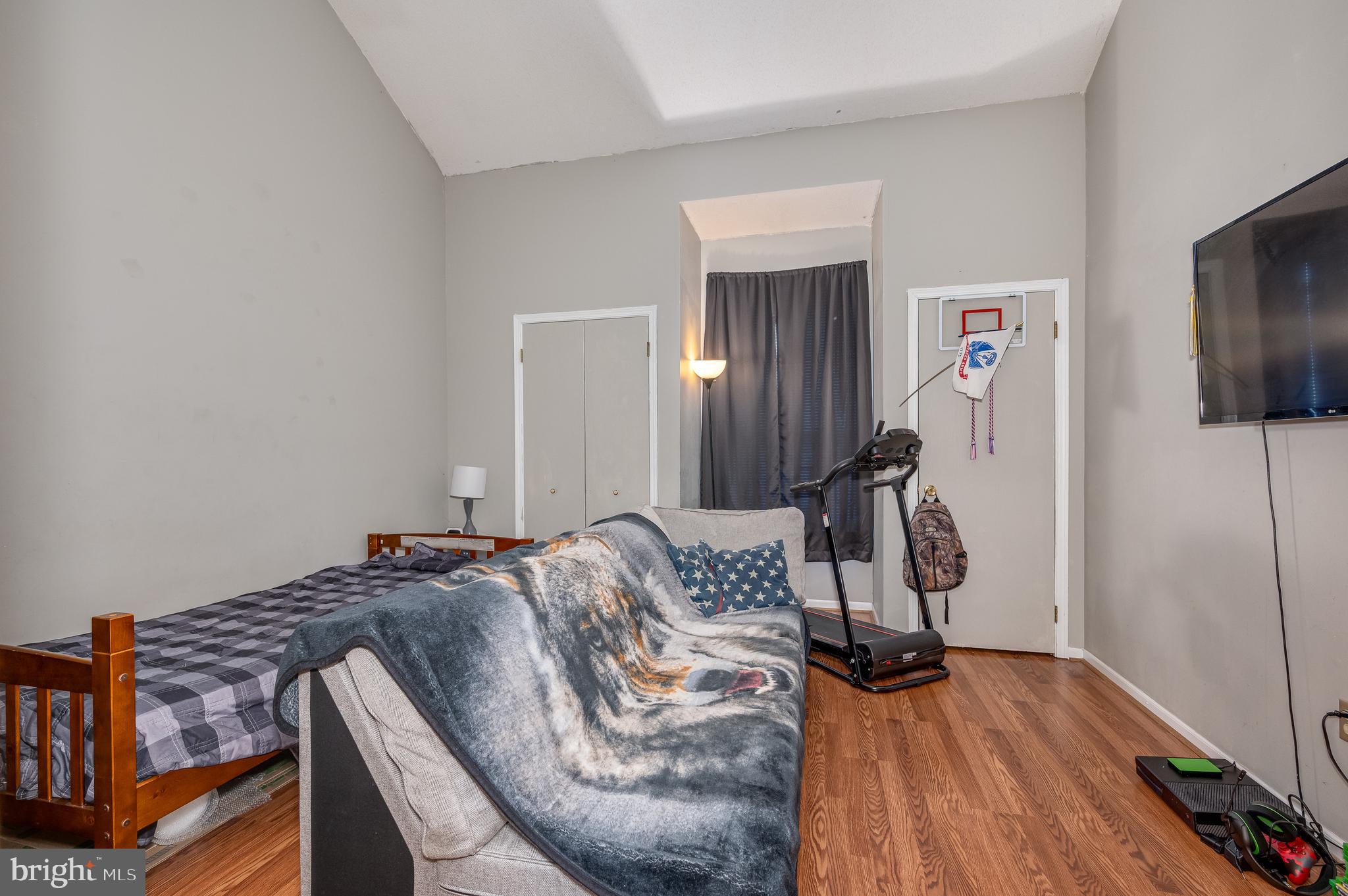 THE WOODS - Residential