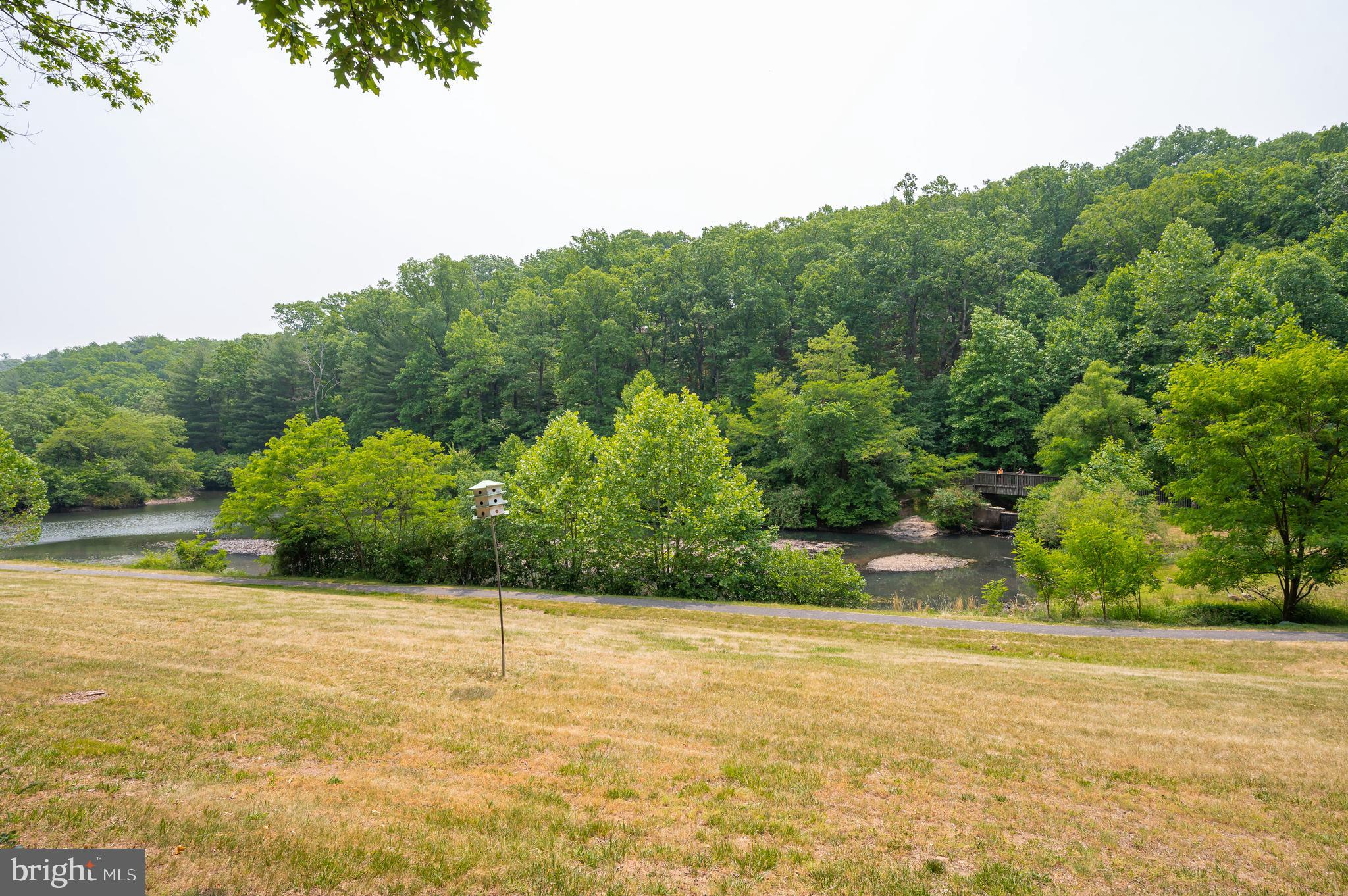 THE WOODS - Residential