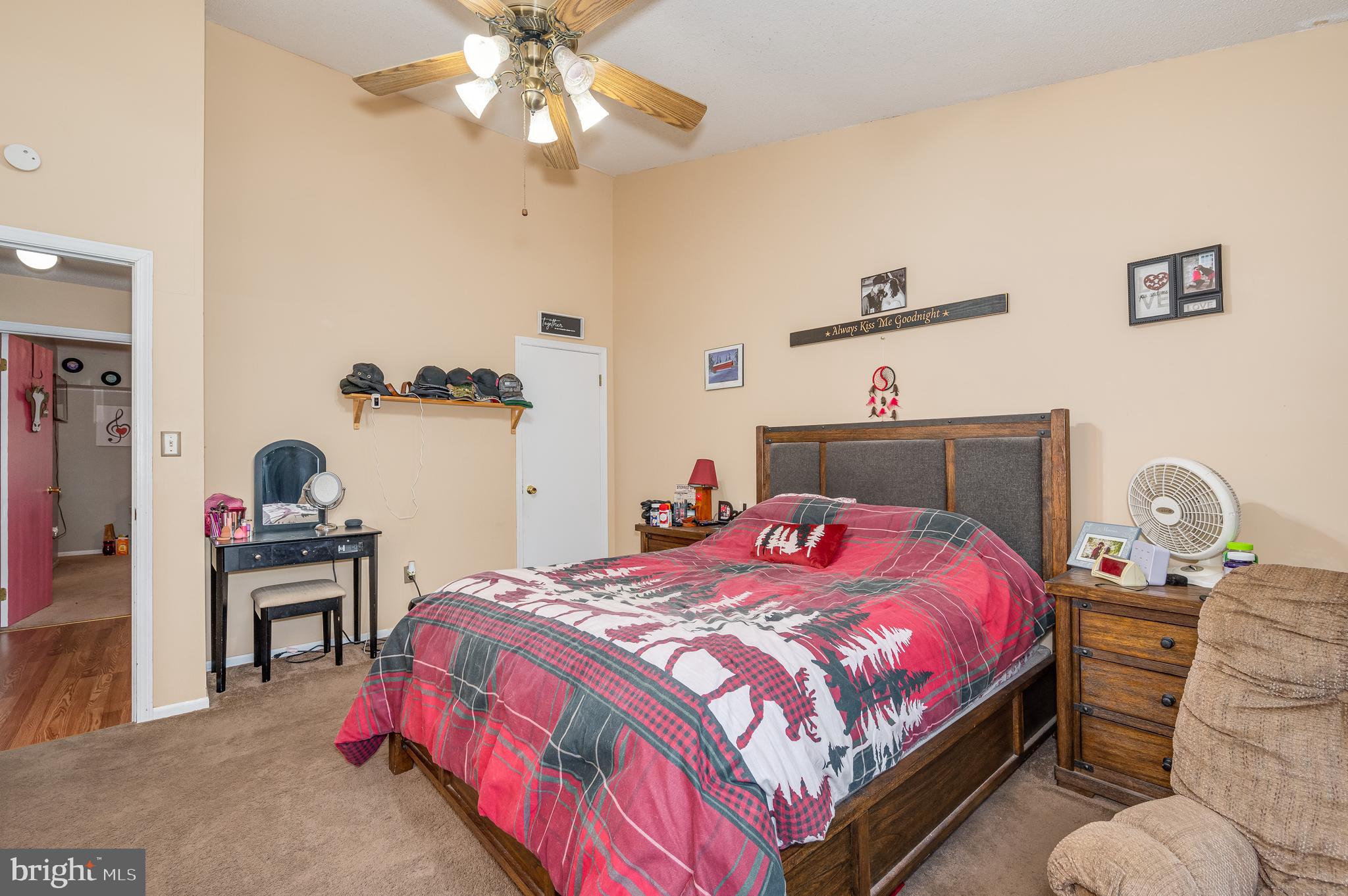 THE WOODS - Residential