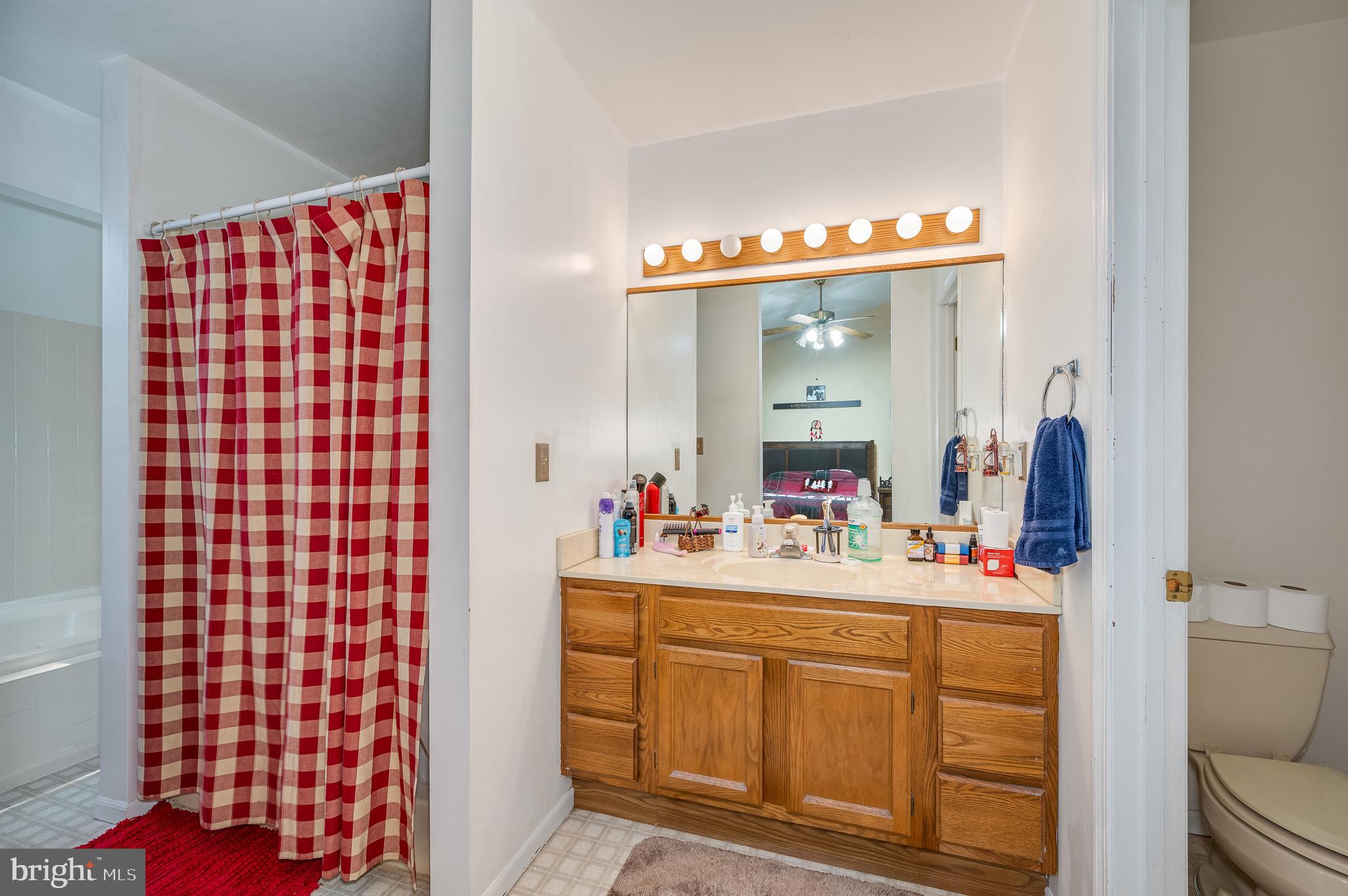 THE WOODS - Residential