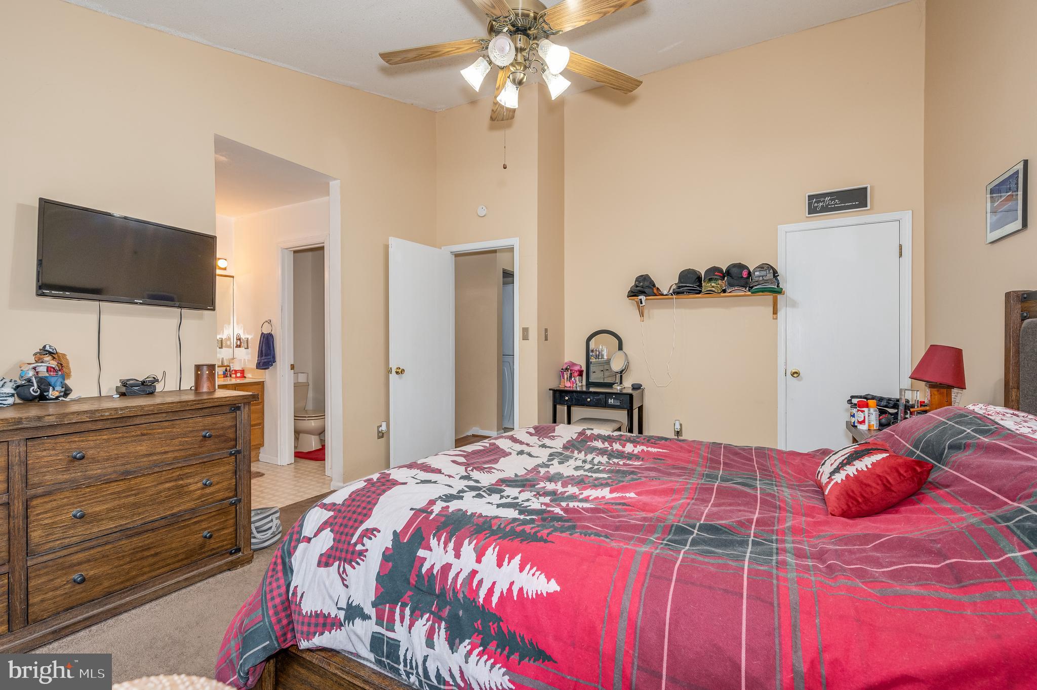 THE WOODS - Residential