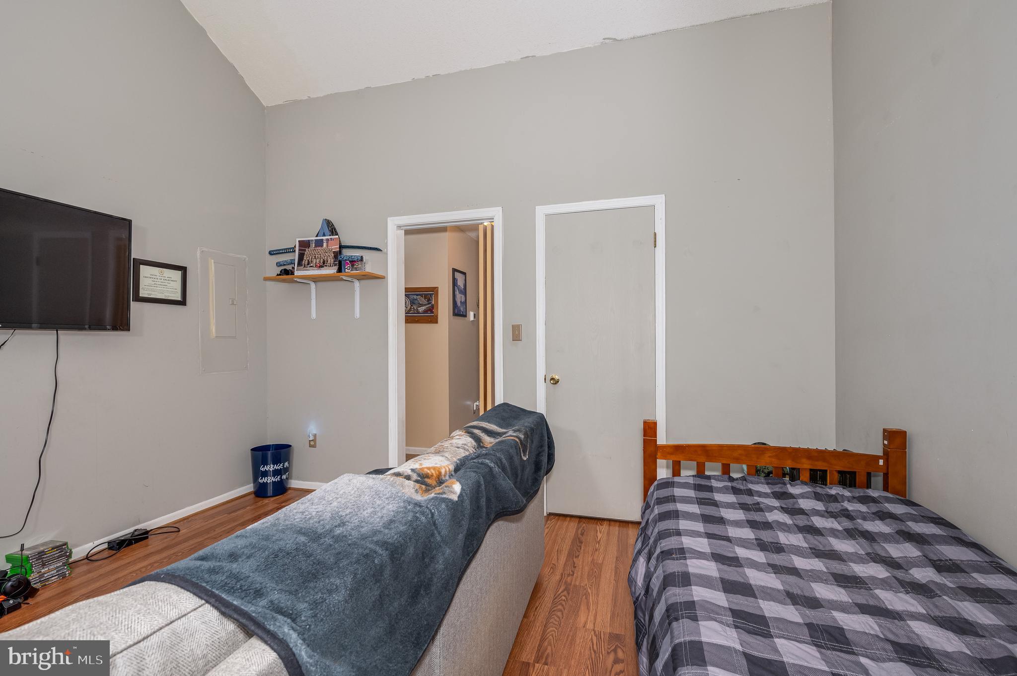 THE WOODS - Residential