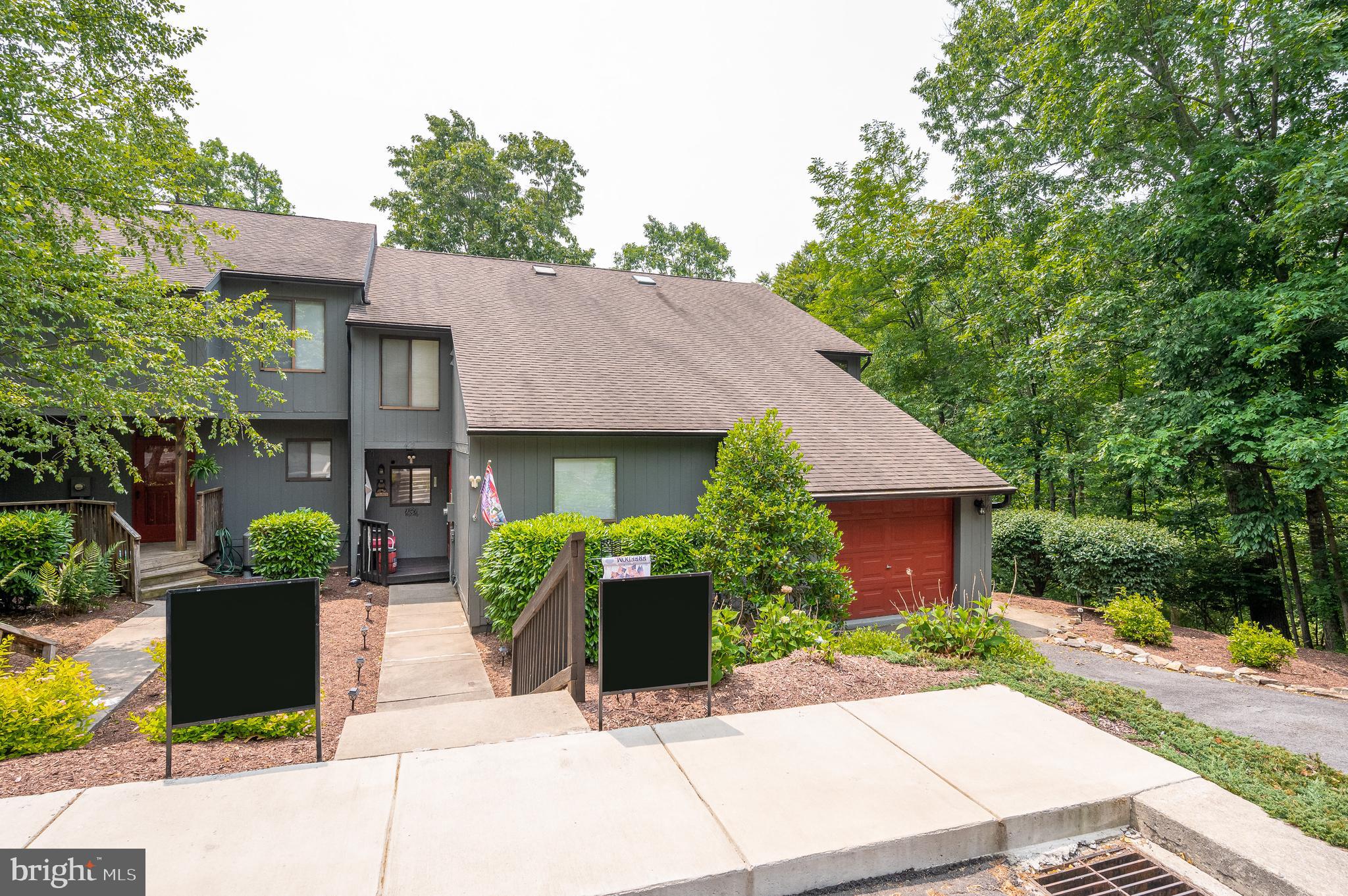 THE WOODS - Residential