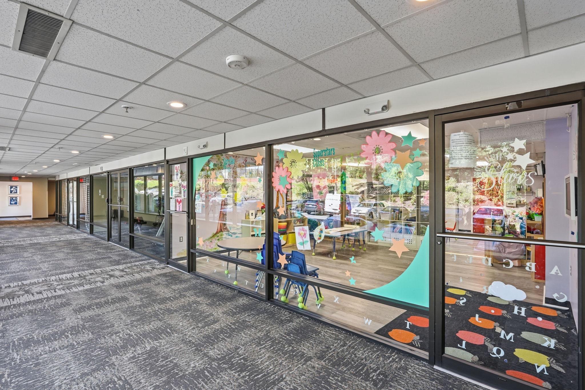 LAKESIDE PLAZA - Residential