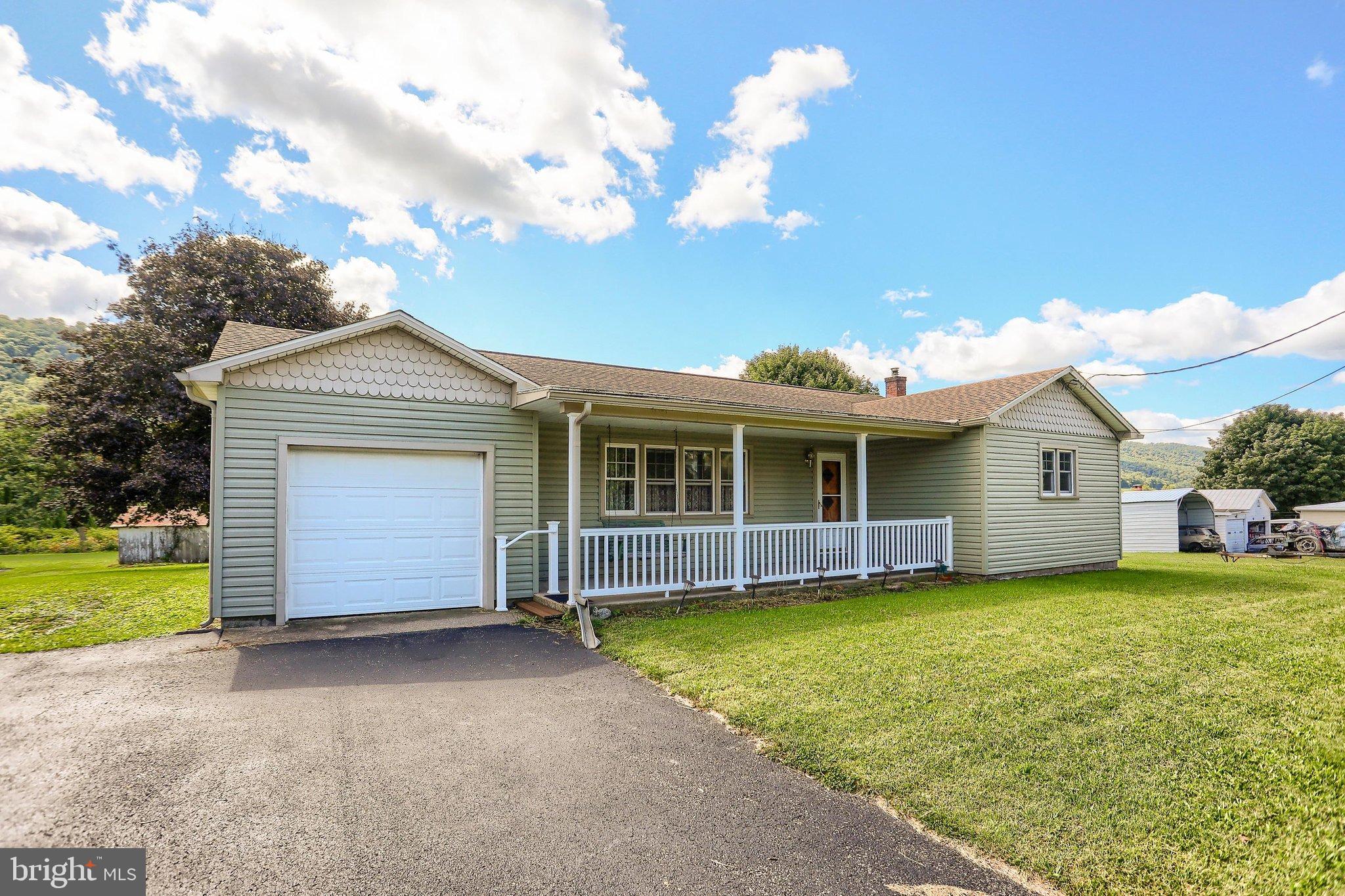 1647 RIDGE ROAD