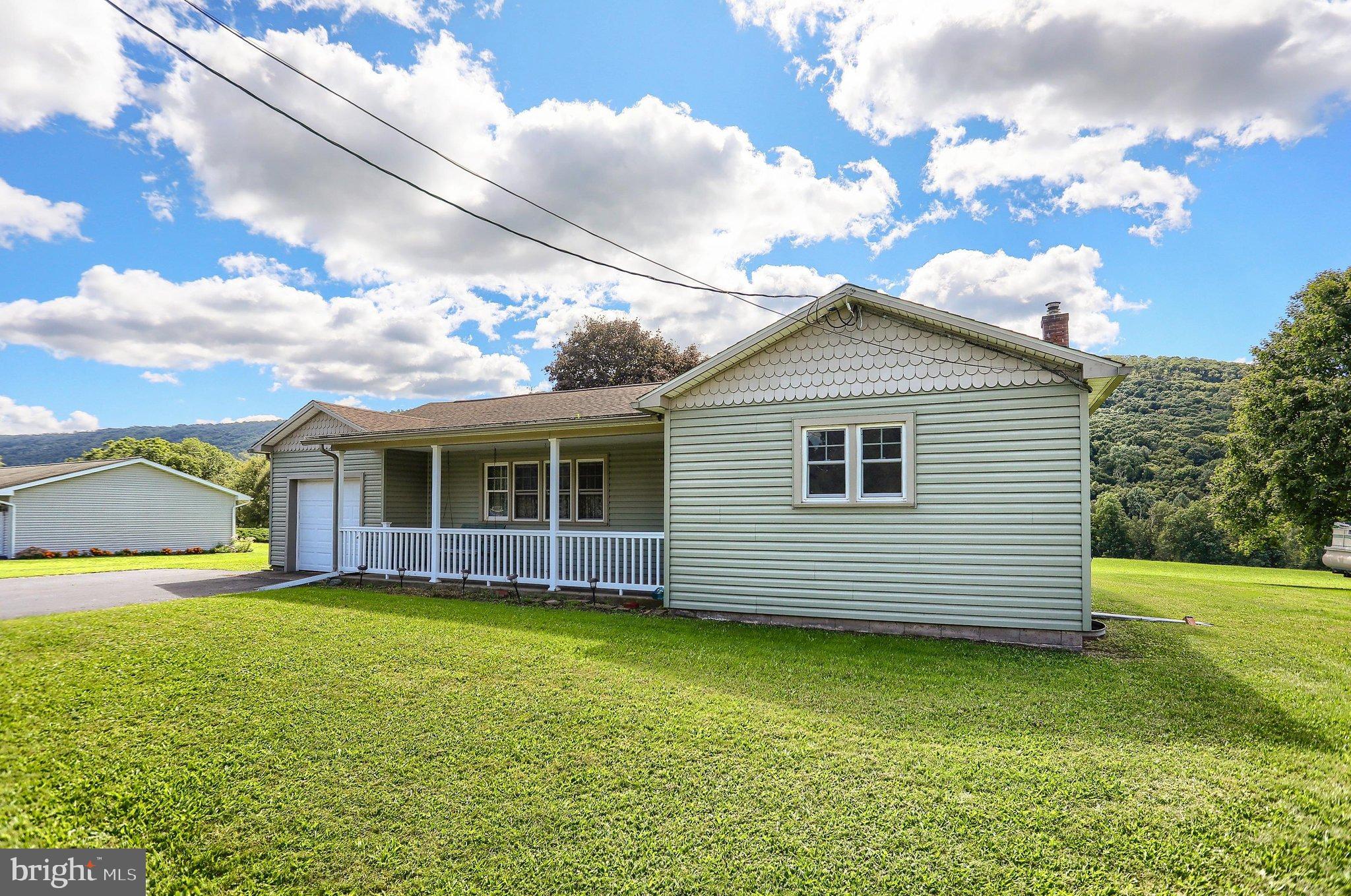 1647 RIDGE ROAD