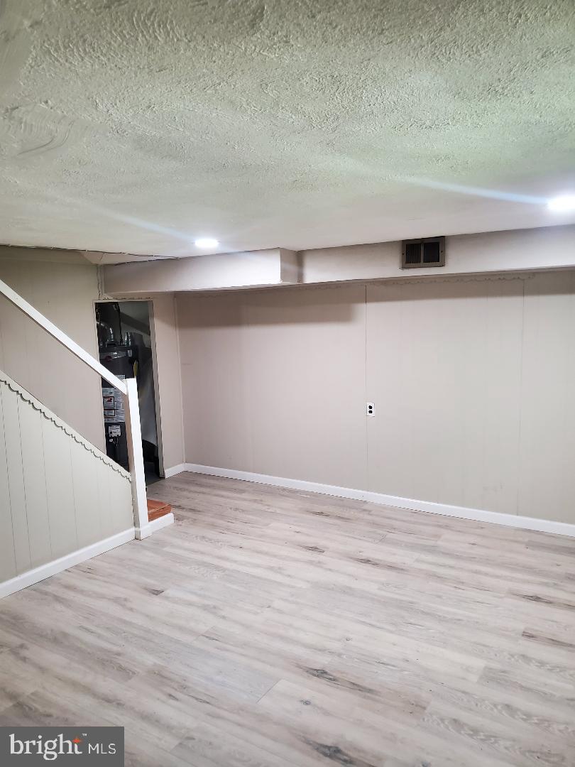 SHARON HILL - Residential