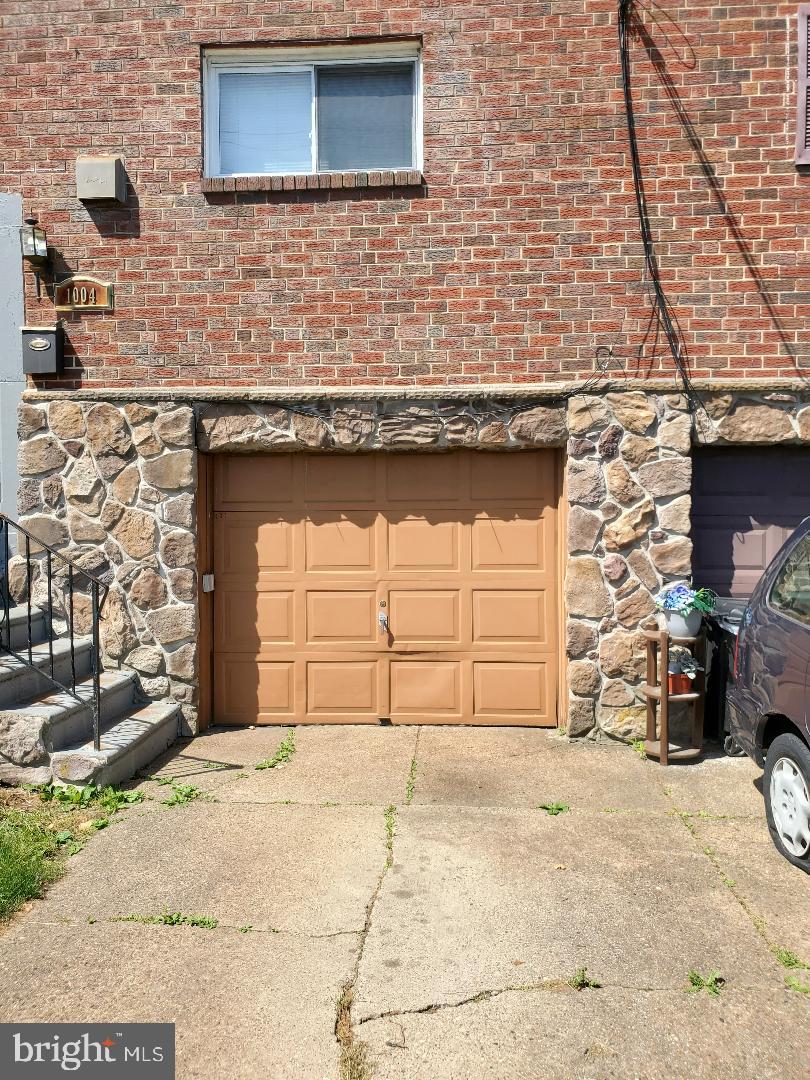 SHARON HILL - Residential