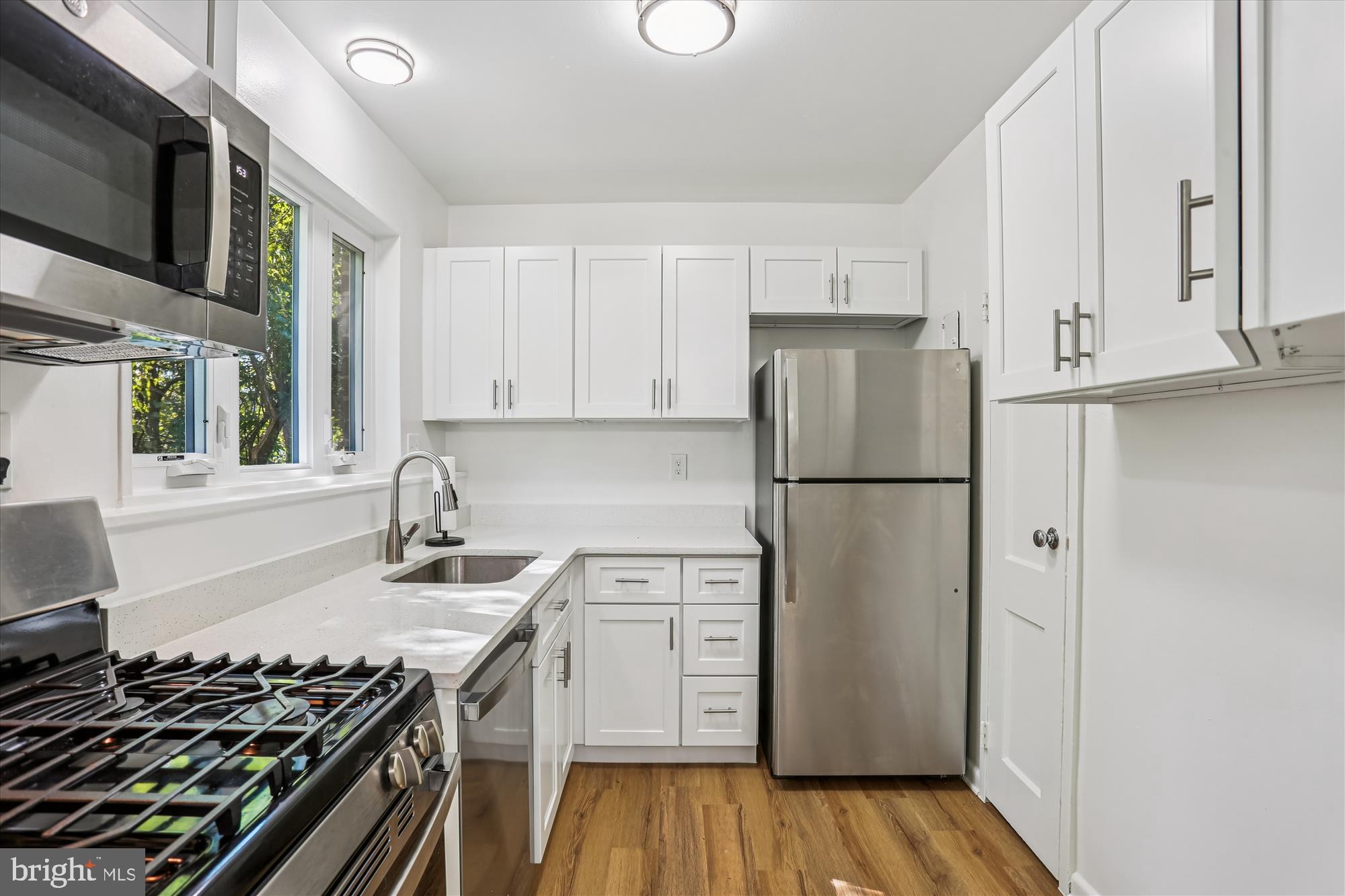 10301 MONTROSE AVENUE 201